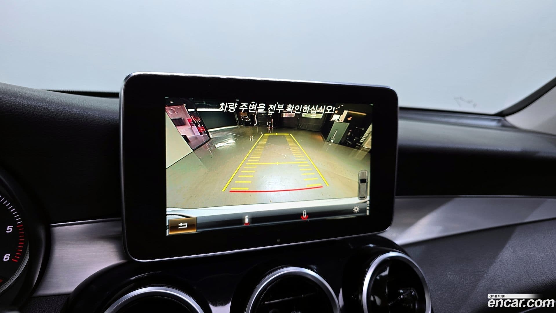 Main__Slider__Photo:GLC-Class Mercedes-Benz 2018.7-16