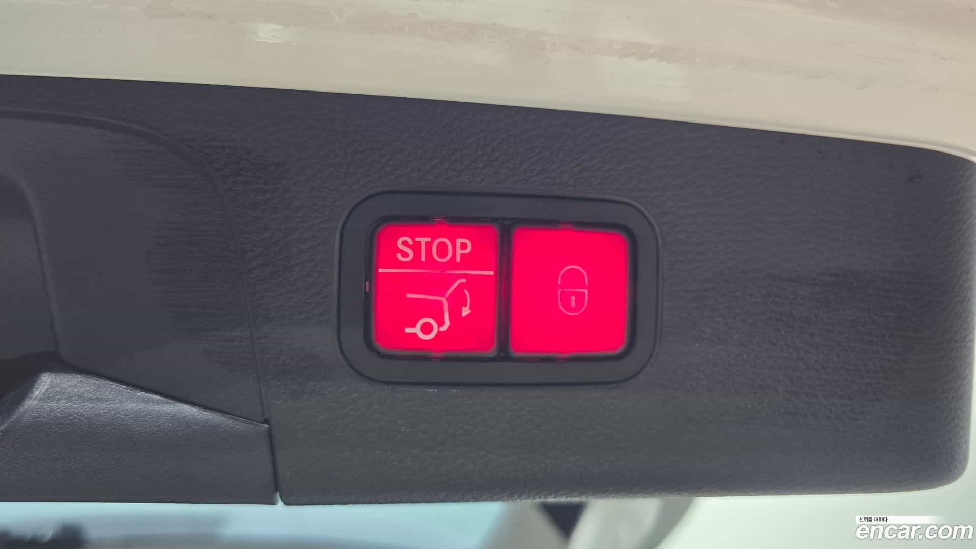 GLC-Class Mercedes-Benz 2018.7-OPTION-024