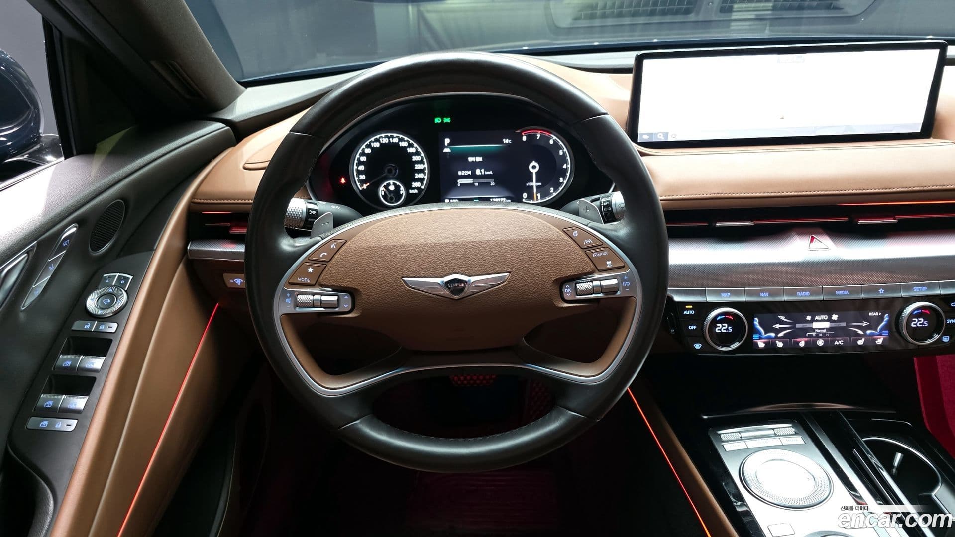 Main__Slider__Photo:G80 Genesis 2020.5-12