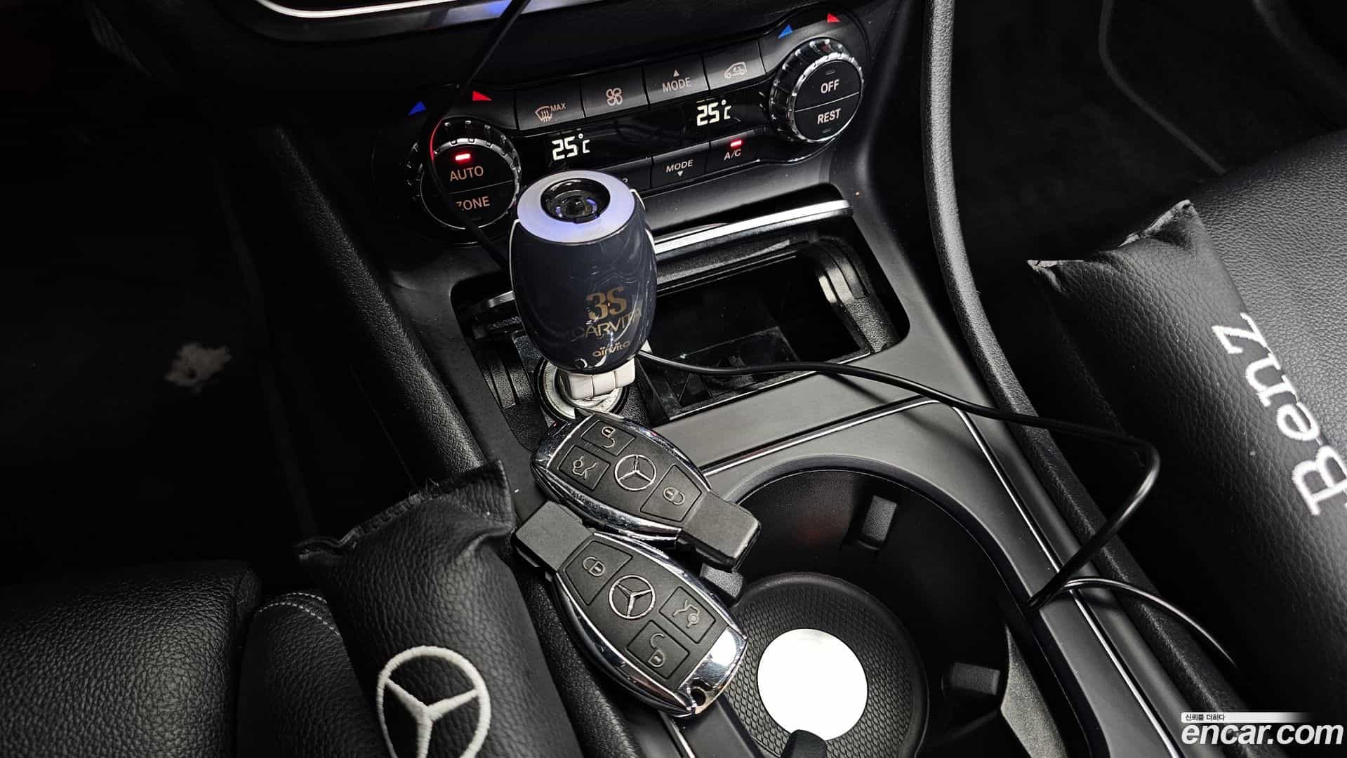 GLA-Class Mercedes-Benz 2018.3-OPTION-020