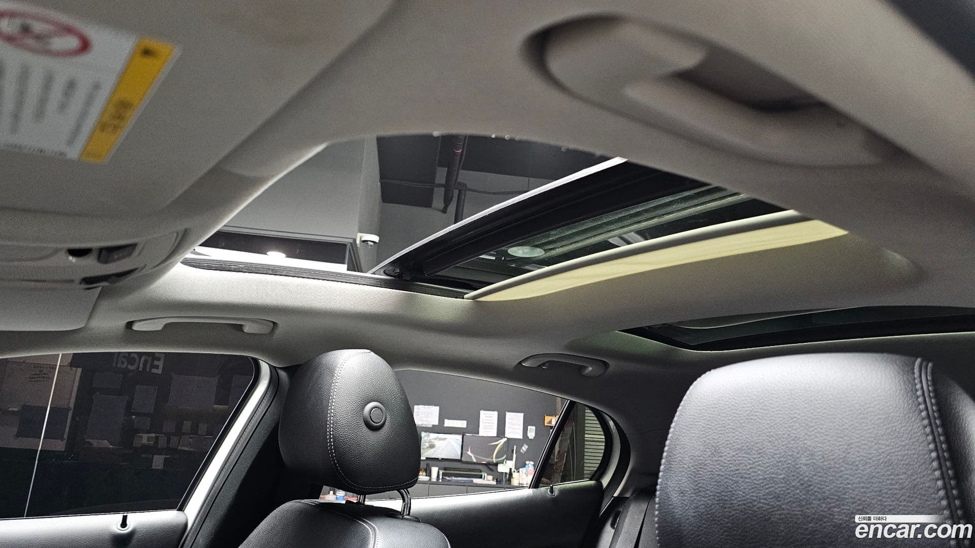 Main__Slider__Photo:GLA-Class Mercedes-Benz 2018.3-18