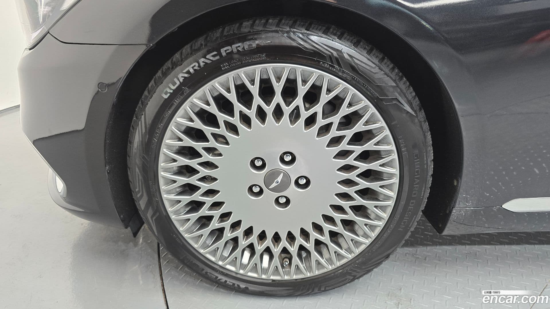 Main__Slider__Photo:G80 Genesis 2017.7-4