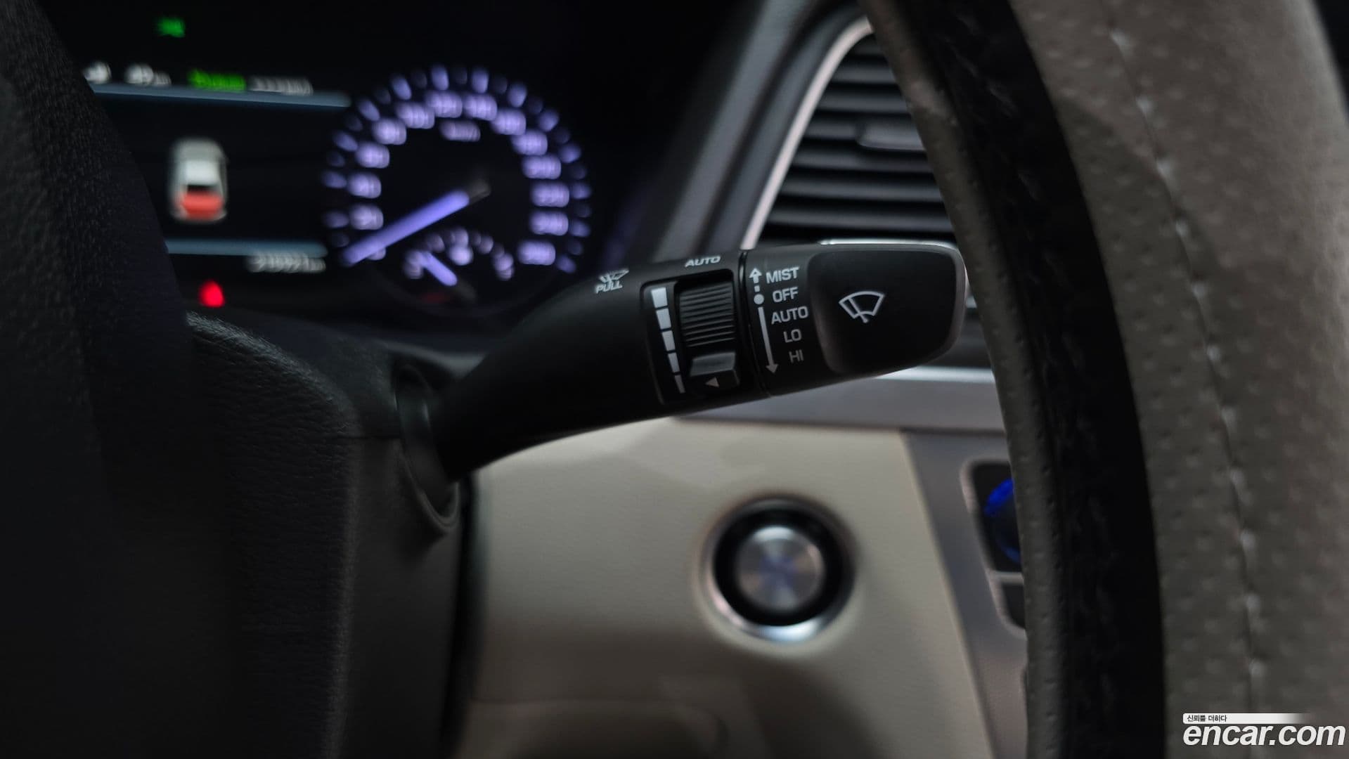 Main__Slider__Photo:G80 Genesis 2017.7-8