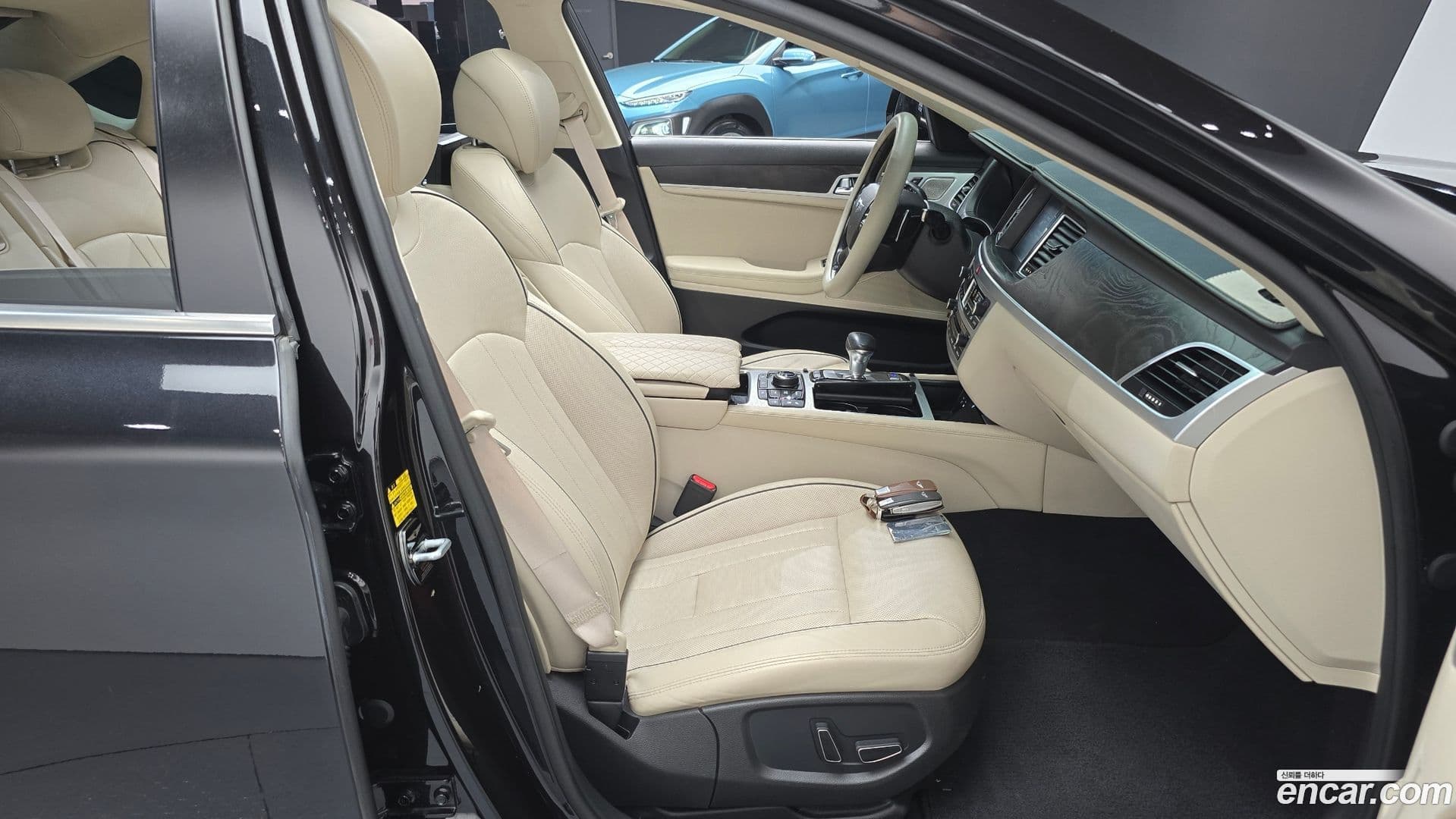 Main__Slider__Photo:G80 Genesis 2017.7-9