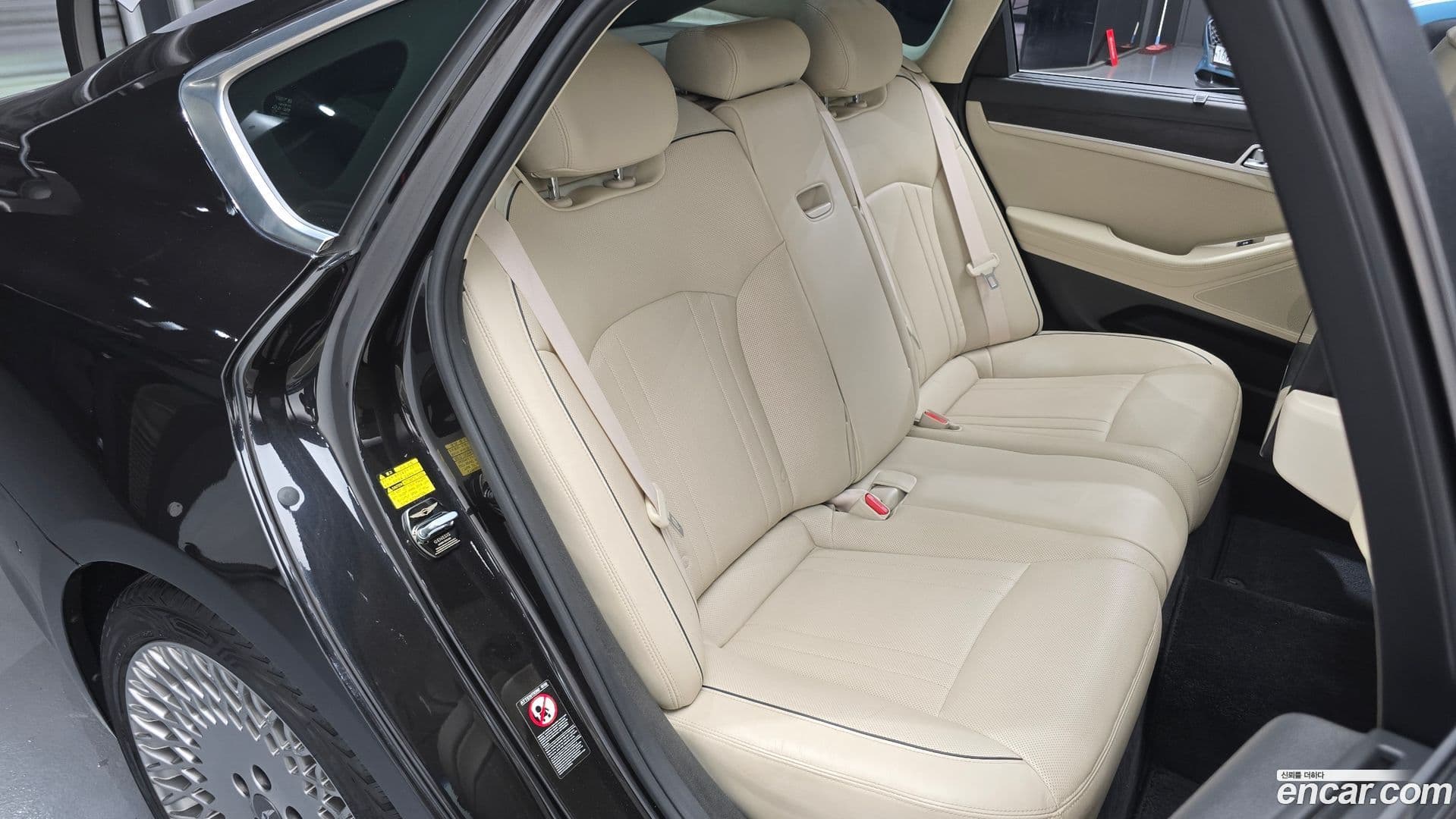 Main__Slider__Photo:G80 Genesis 2017.7-11