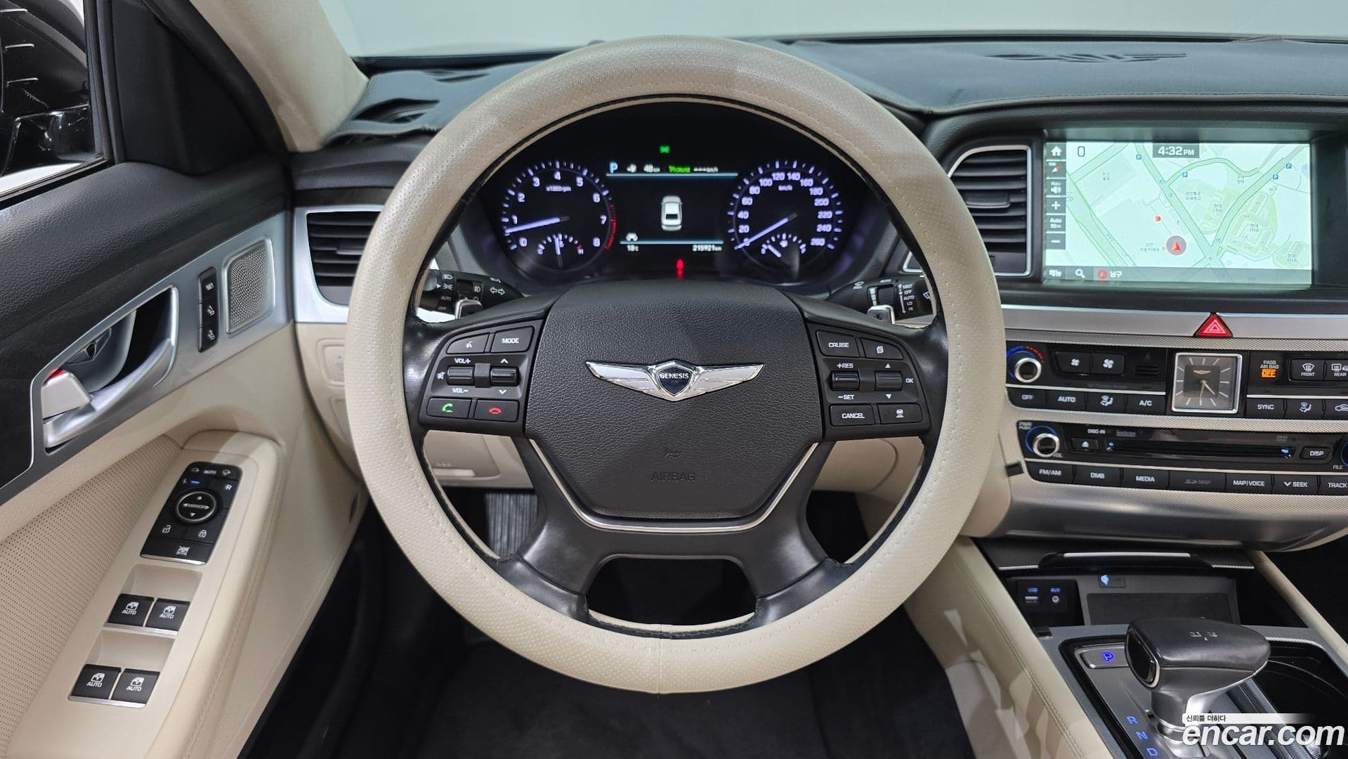 Main__Slider__Photo:G80 Genesis 2017.7-12