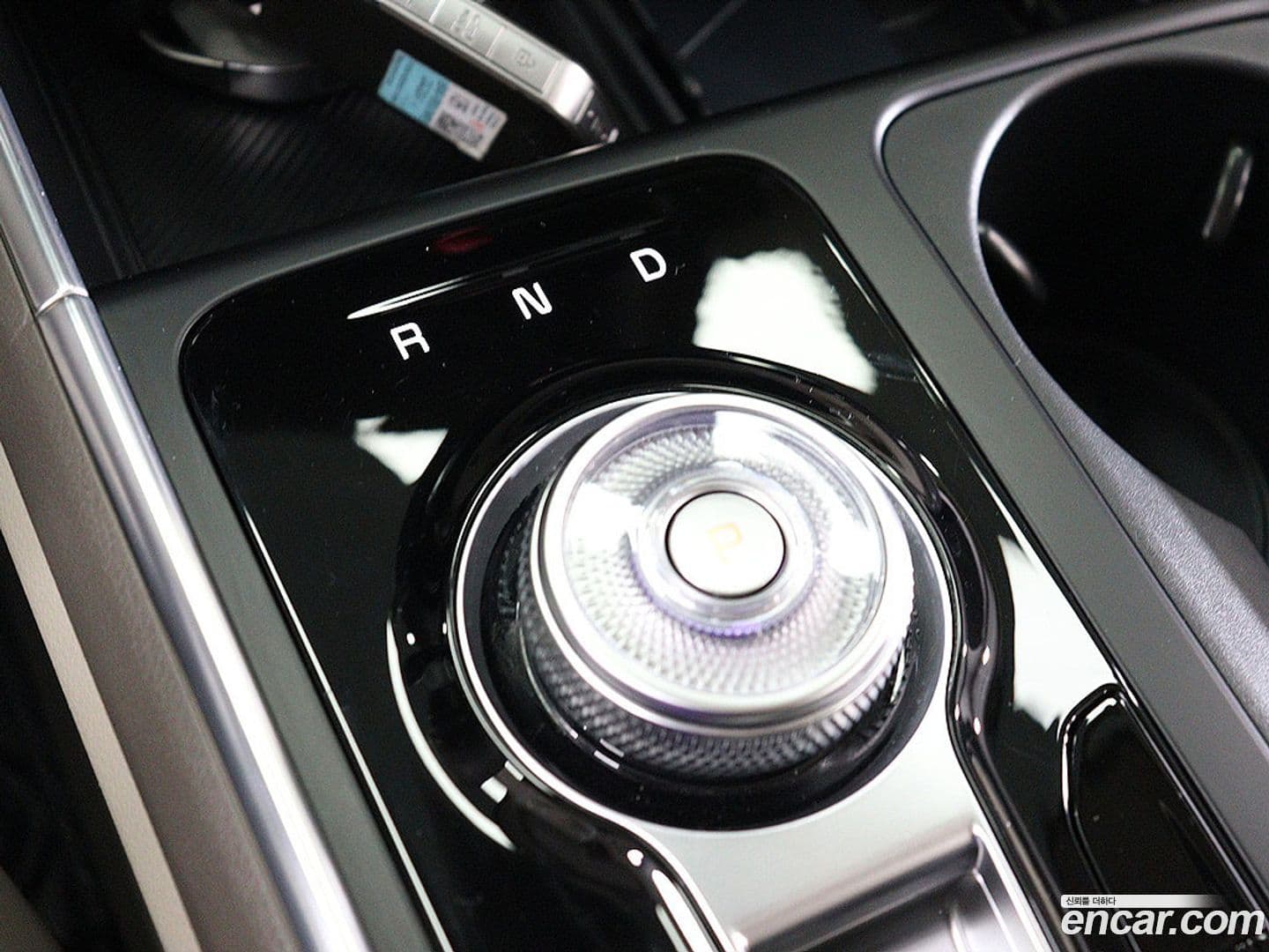 Main__Slider__Photo:Canival Kia 2025.4-9