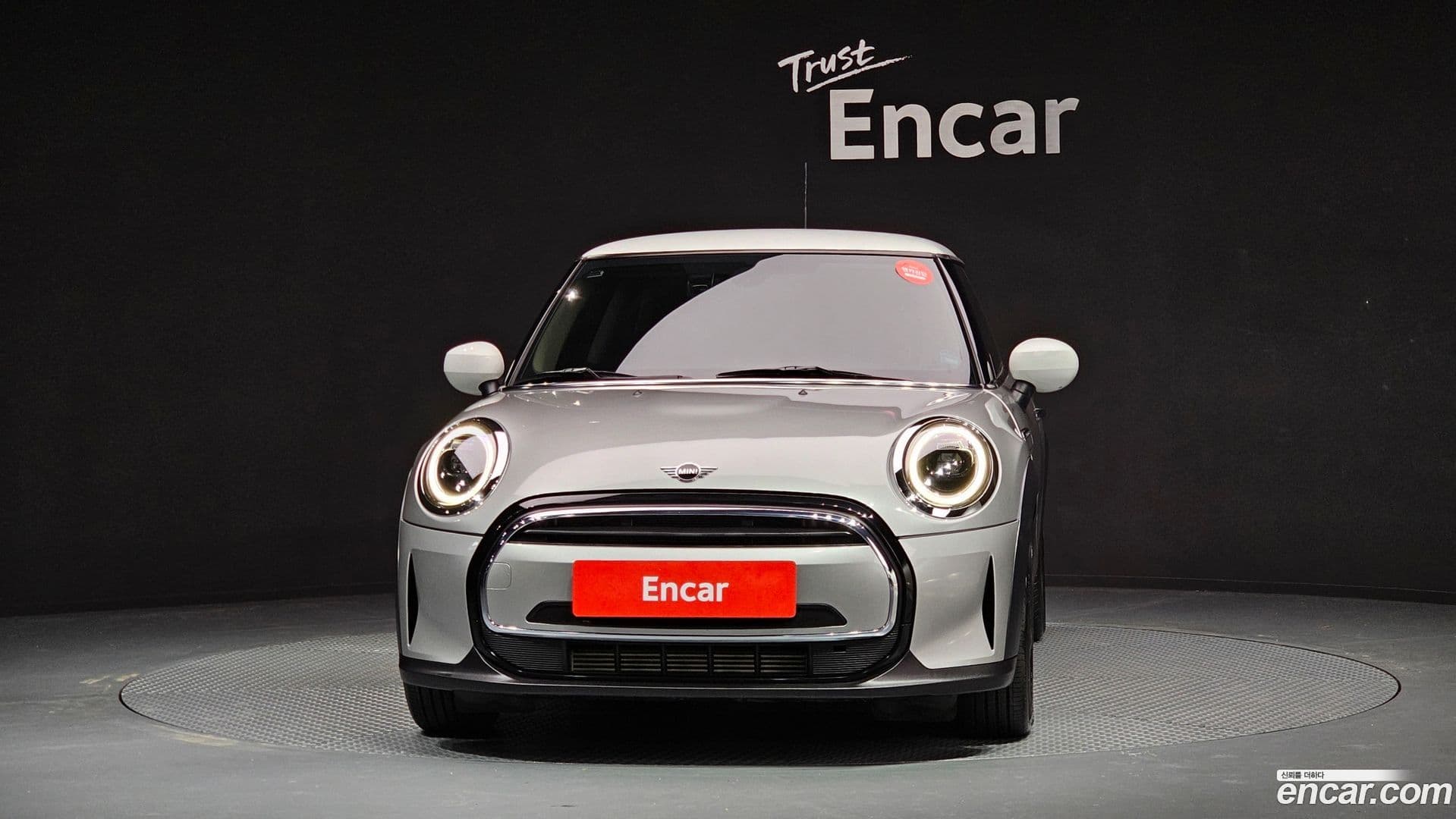 Main__Slider__Photo:Cooper Mini 2023.10-2