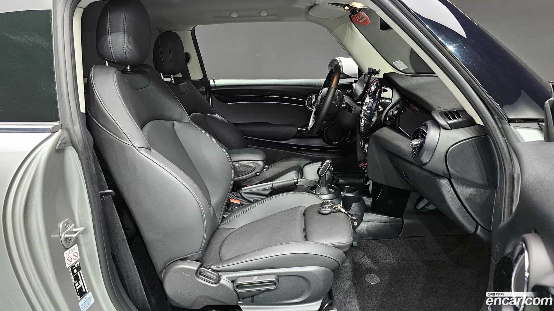 Cooper Mini 2023.10-INNER-010