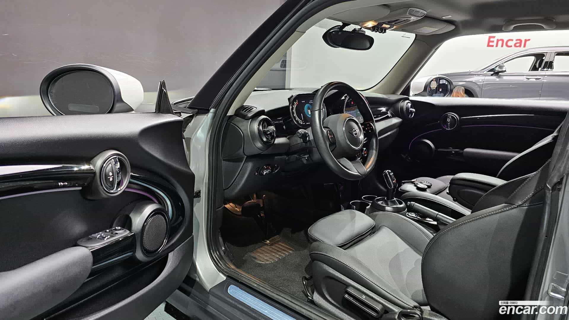 Cooper Mini 2023.10-OPTION-015