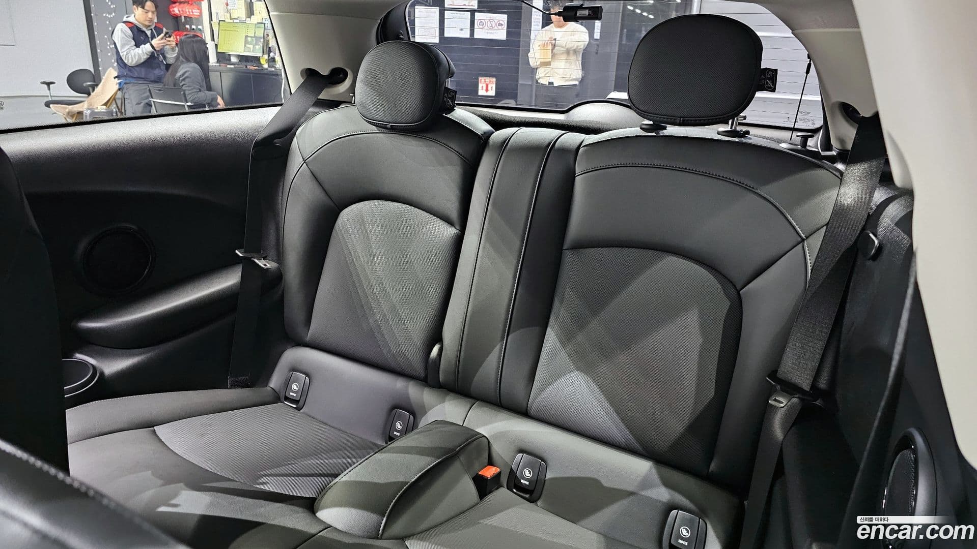 Main__Slider__Photo:Cooper Mini 2023.10-11