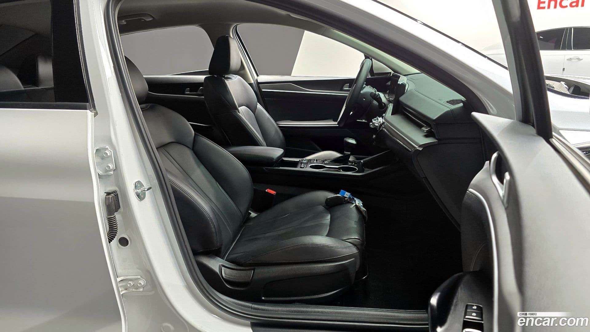 Main__Slider__Photo:K5 Kia 2024.0-9