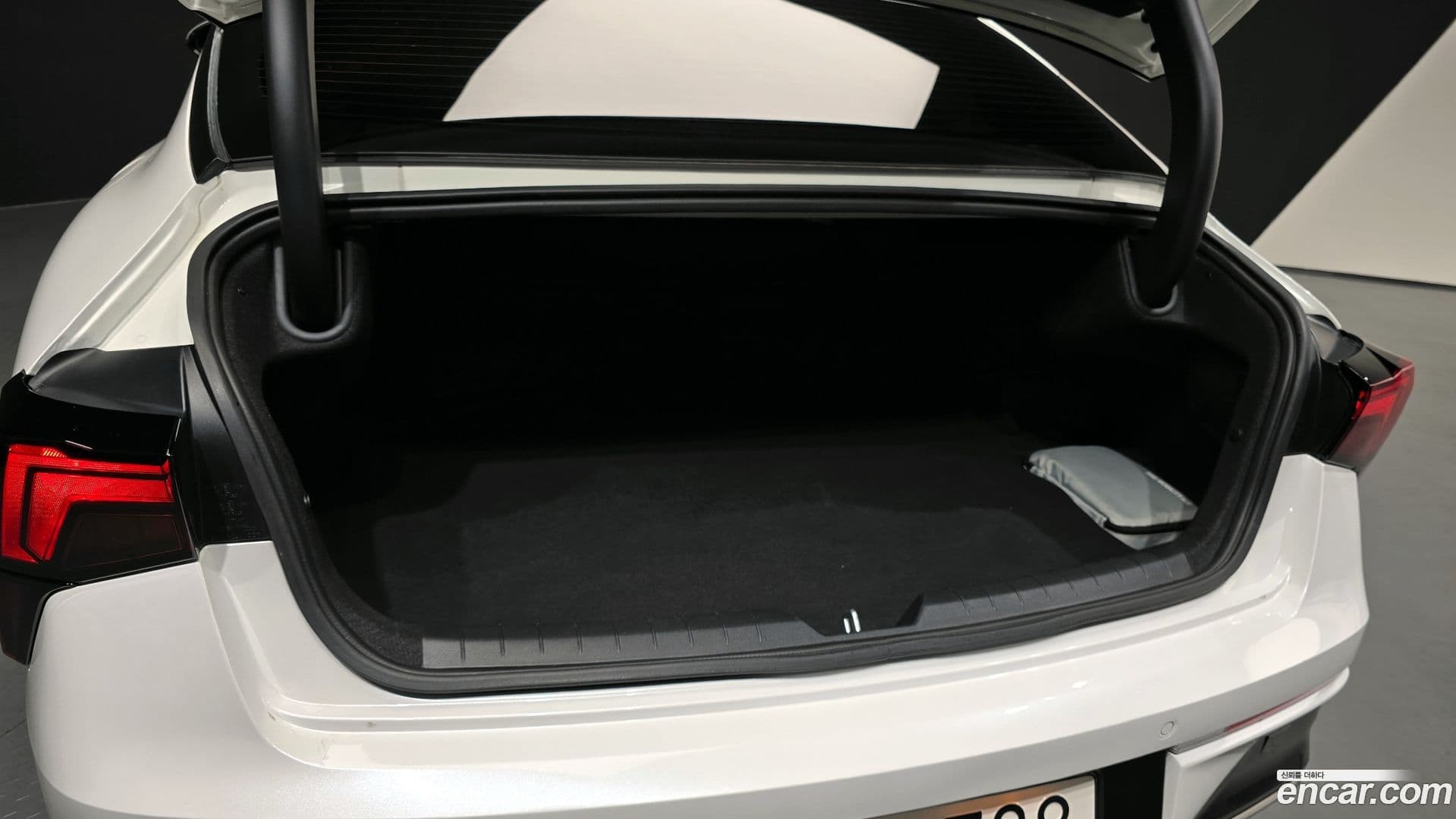 Main__Slider__Photo:K5 Kia 2024.0-19