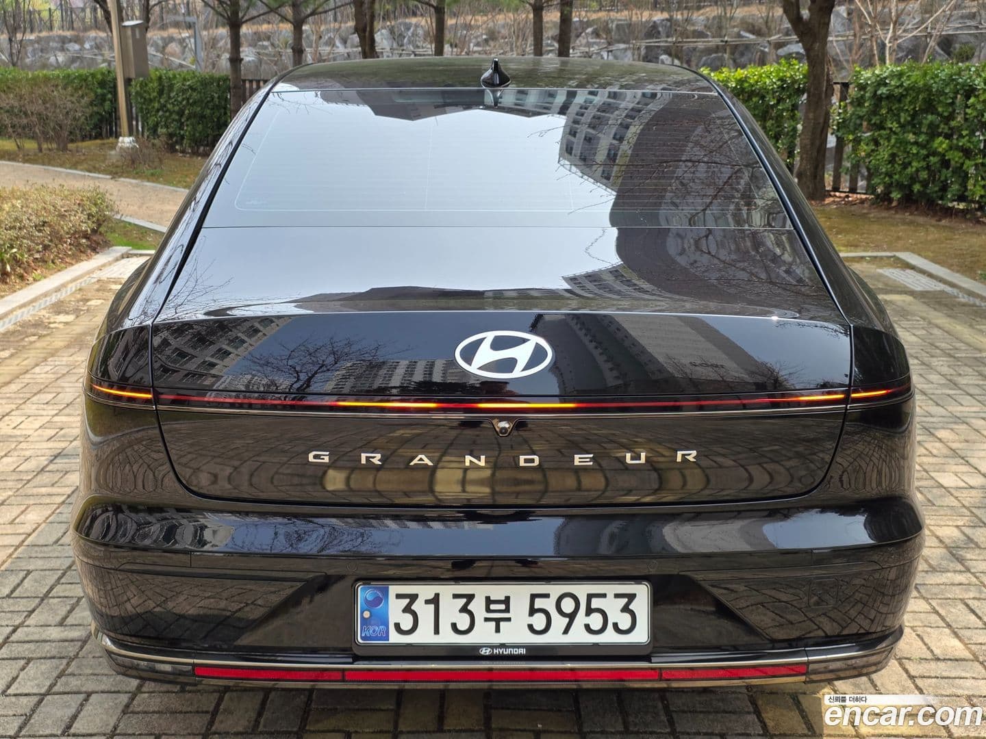 Main__Slider__Photo:Grandeur Hyundai 2023.8-3