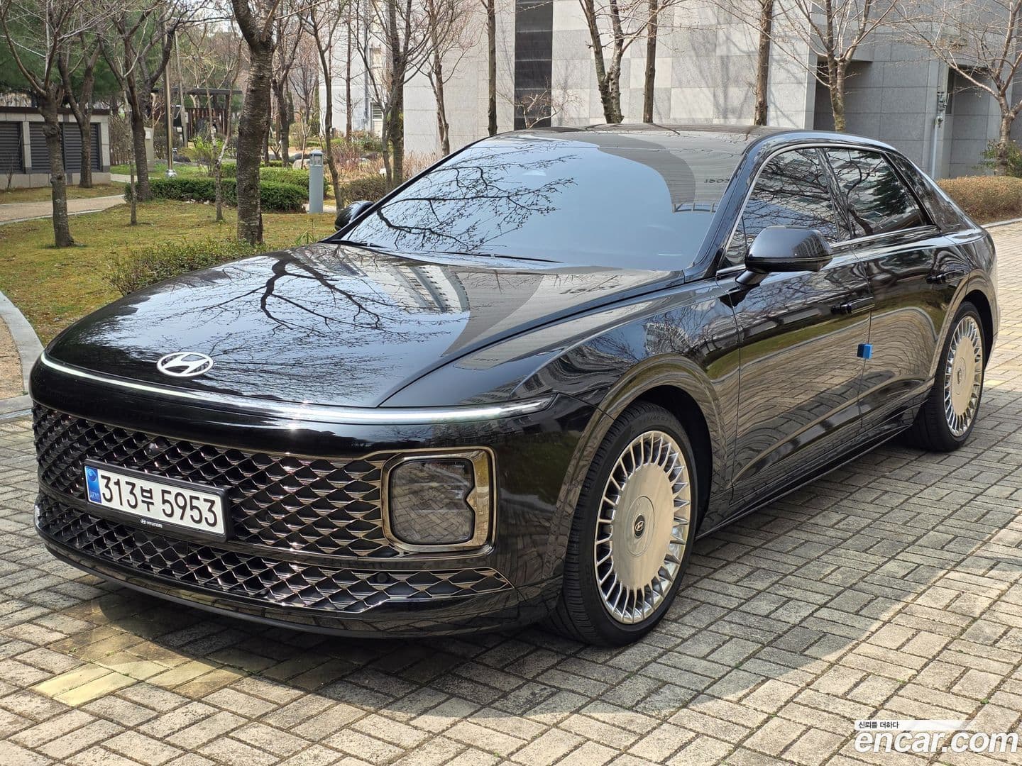 Main__Slider__Photo:Grandeur Hyundai 2023.8-8