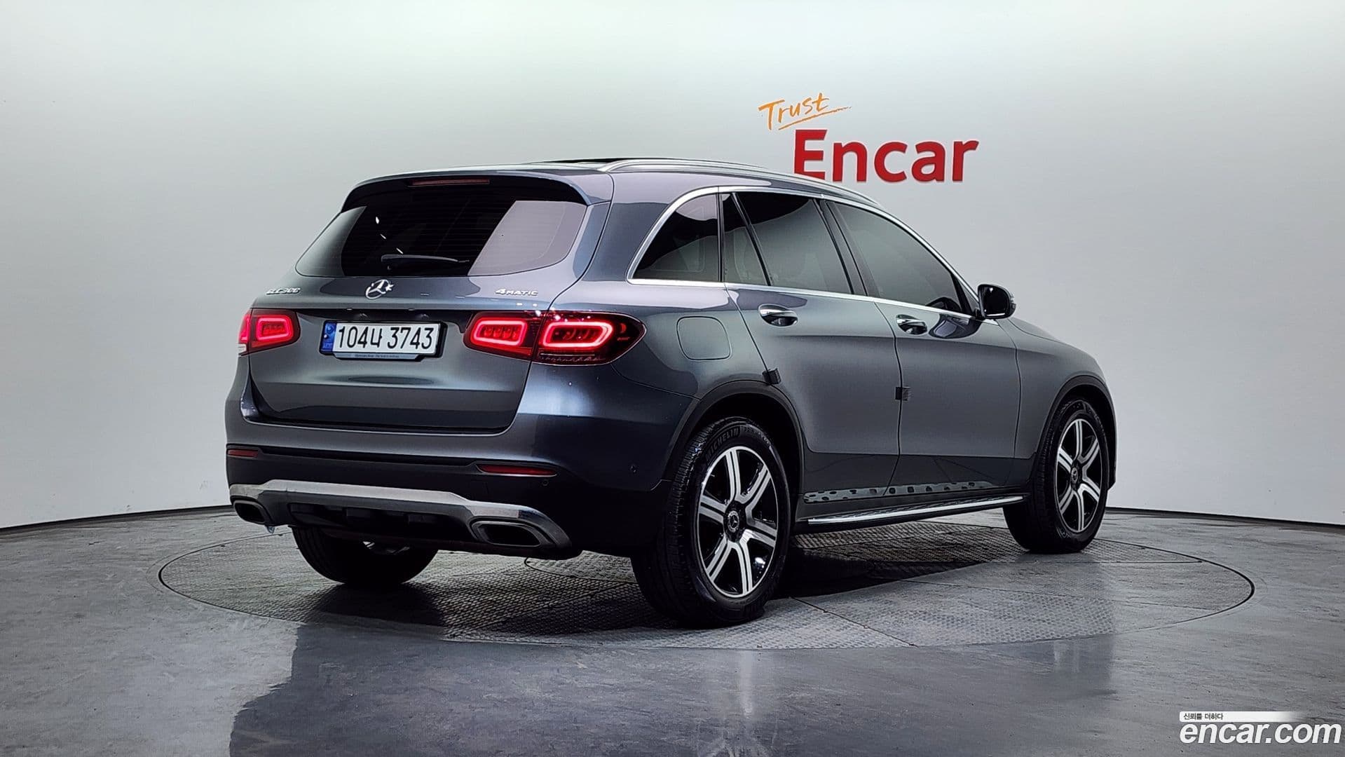 Main__Slider__Photo:GLC-Class Mercedes-Benz 2020.5-1