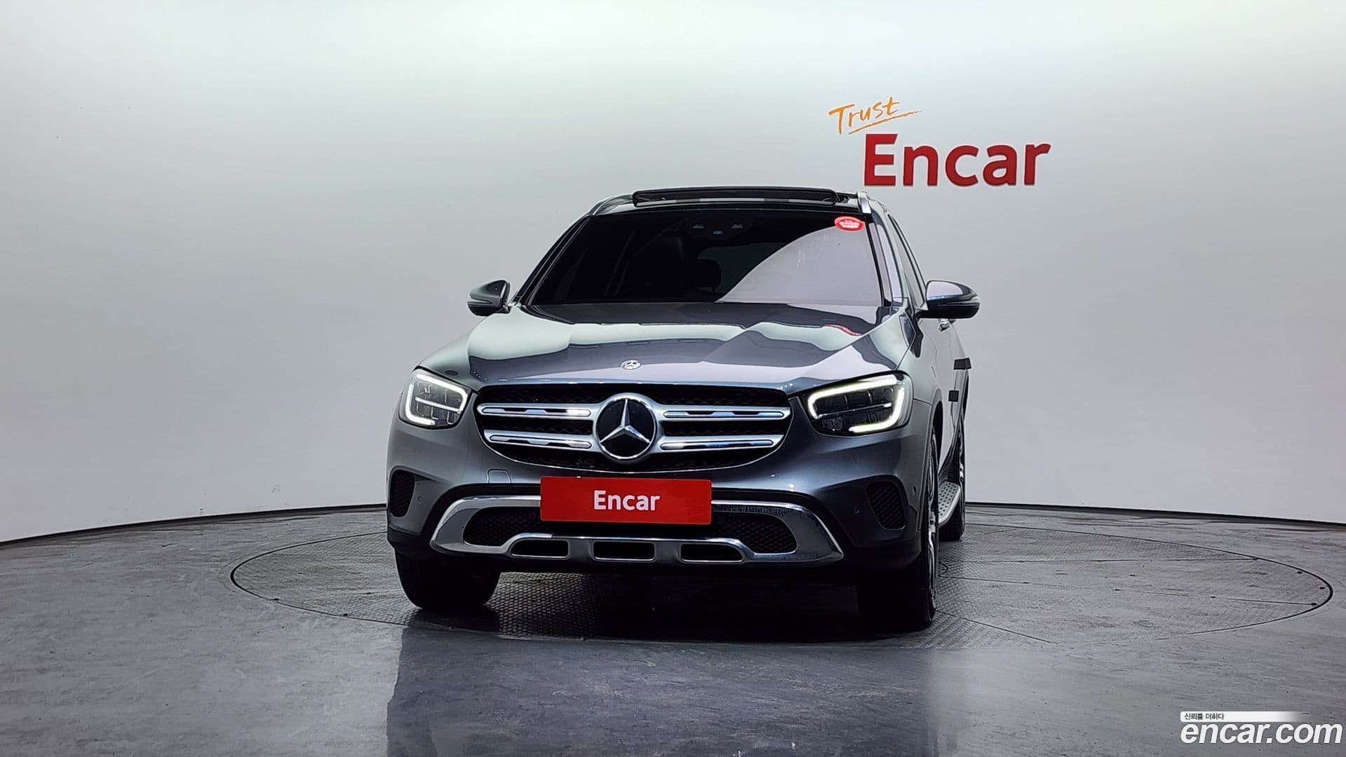 Main__Slider__Photo:GLC-Class Mercedes-Benz 2020.5-2