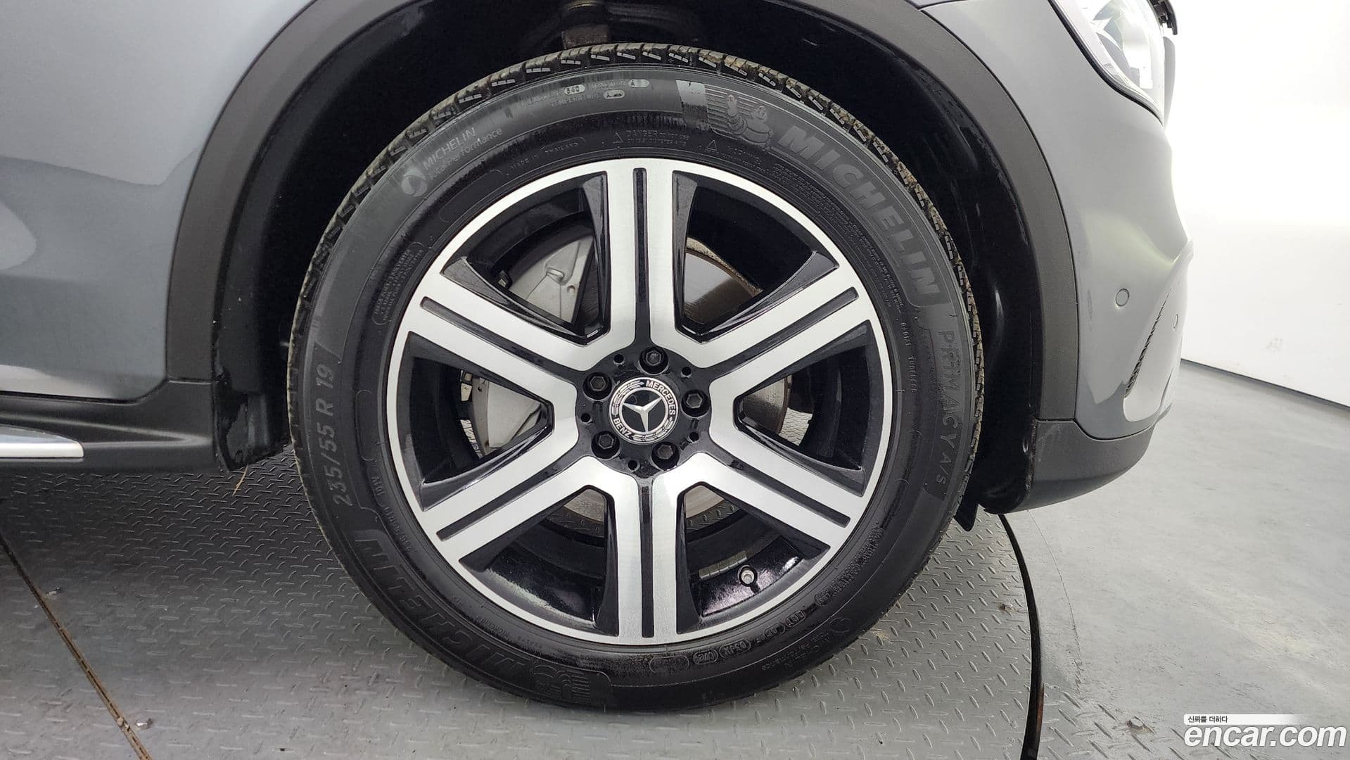 Main__Slider__Photo:GLC-Class Mercedes-Benz 2020.5-4