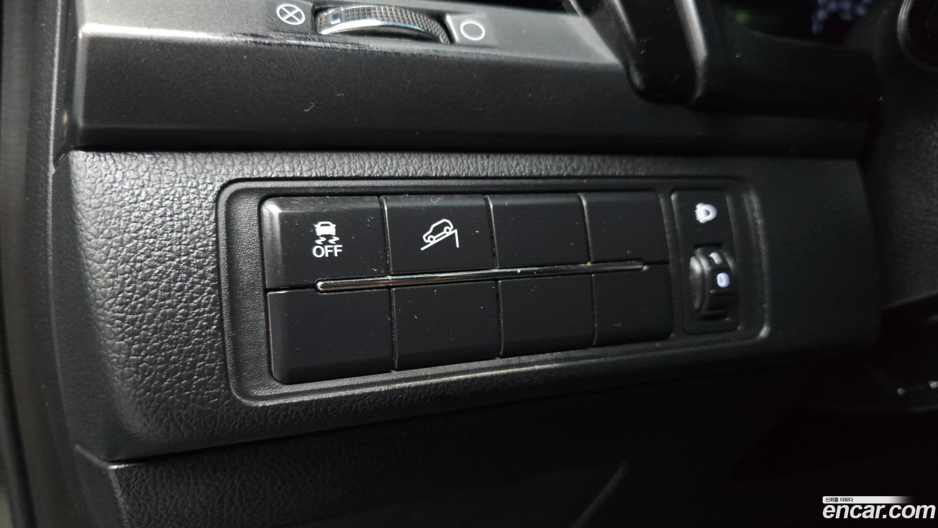 Main__Slider__Photo:Rexton KG_Mobility_Ssangyong 2021.11-13