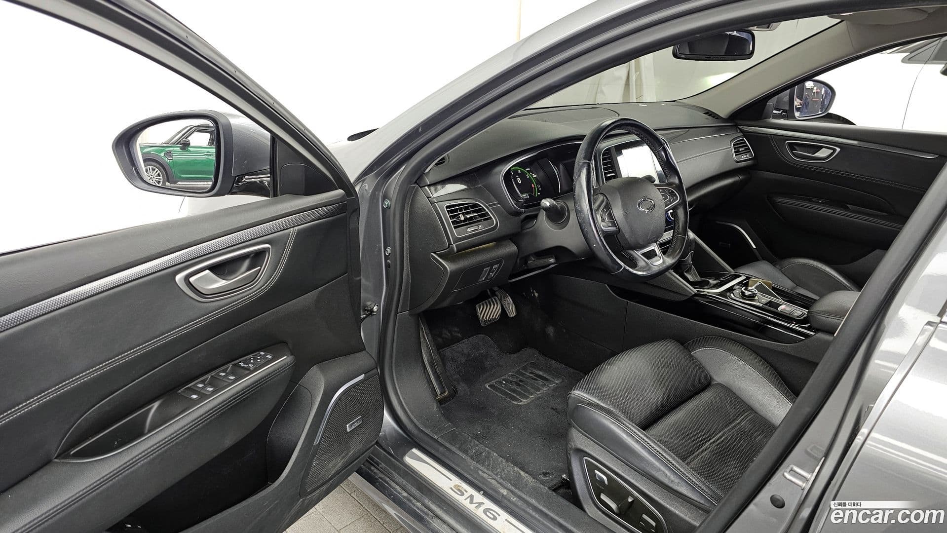 Main__Slider__Photo:SM6 Renault-KoreaSamsung 2017.11-9