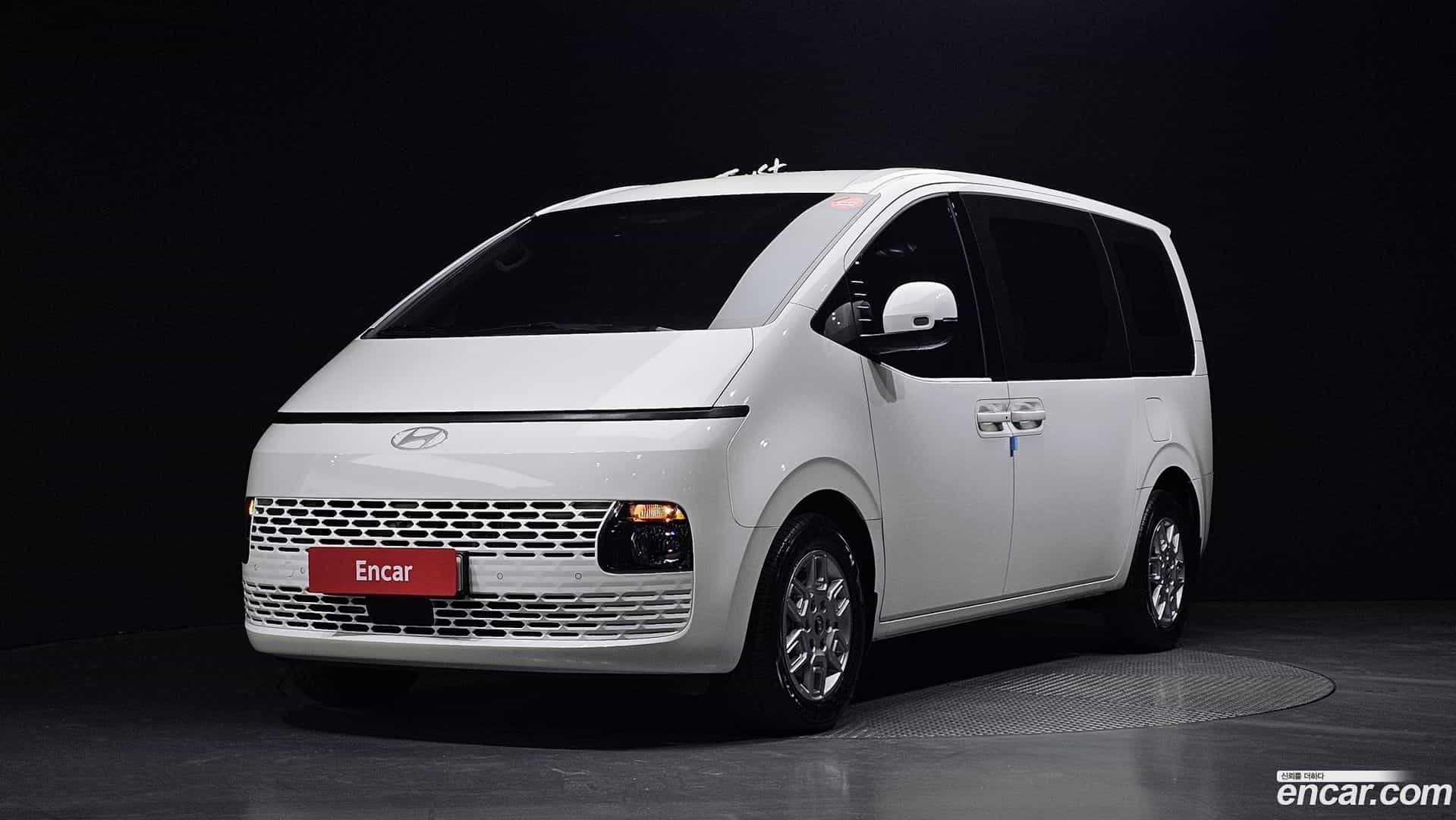 Staria Hyundai 2025.8-OUTER-001