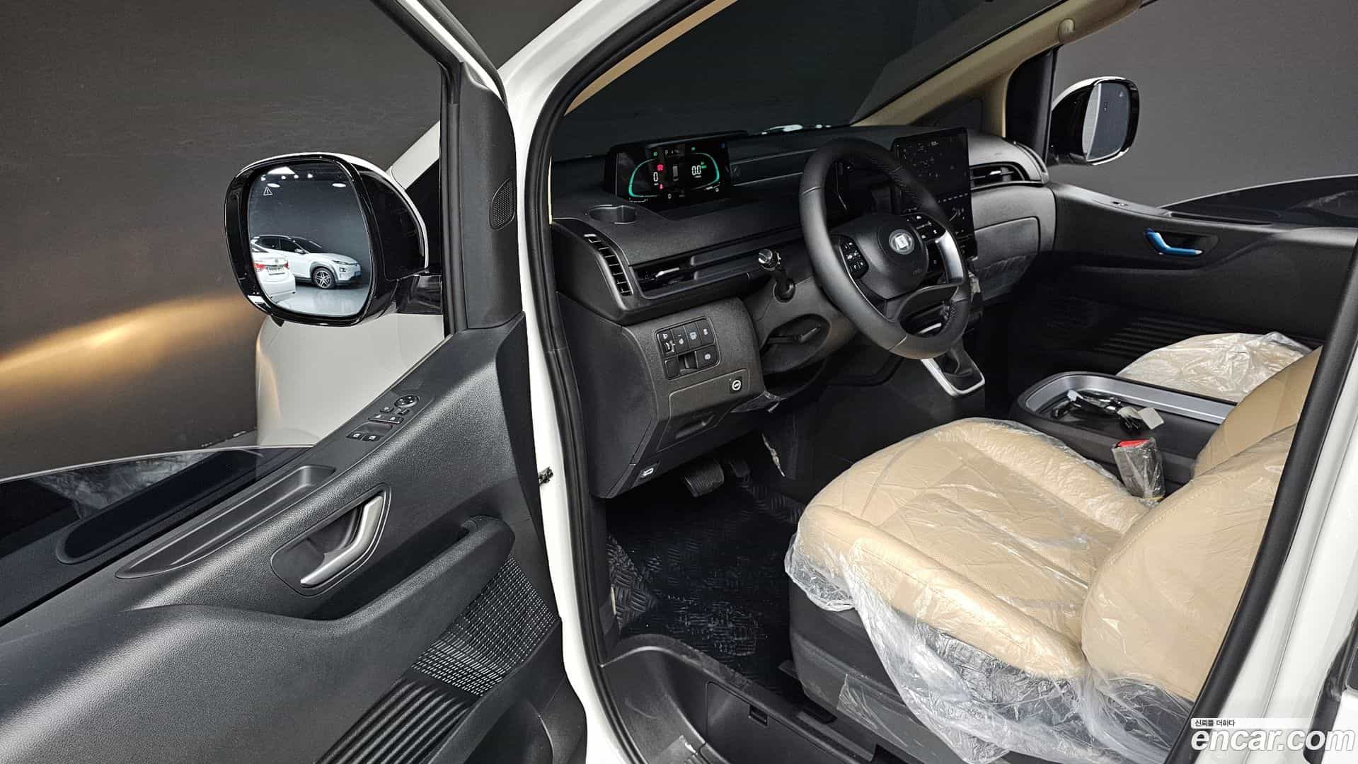 Staria Hyundai 2025.8-OPTION-015