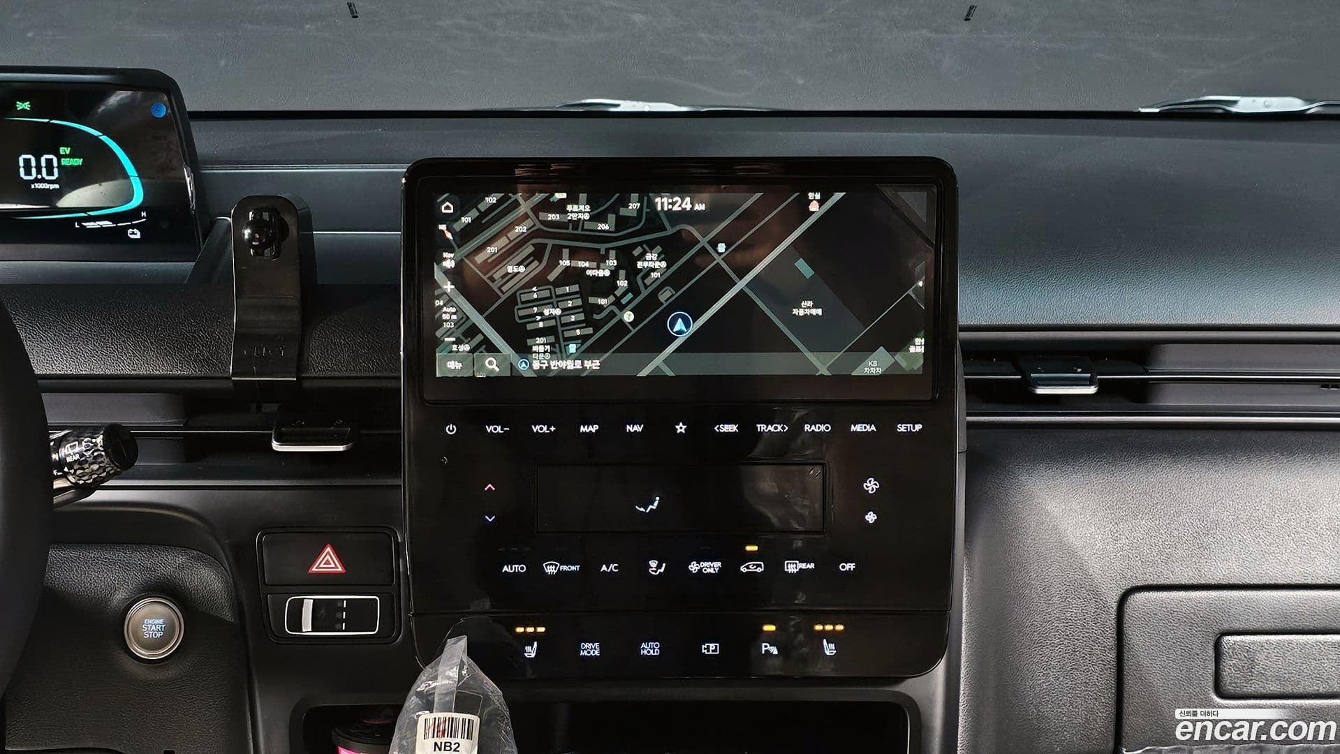 Main__Slider__Photo:Staria Hyundai 2025.8-13