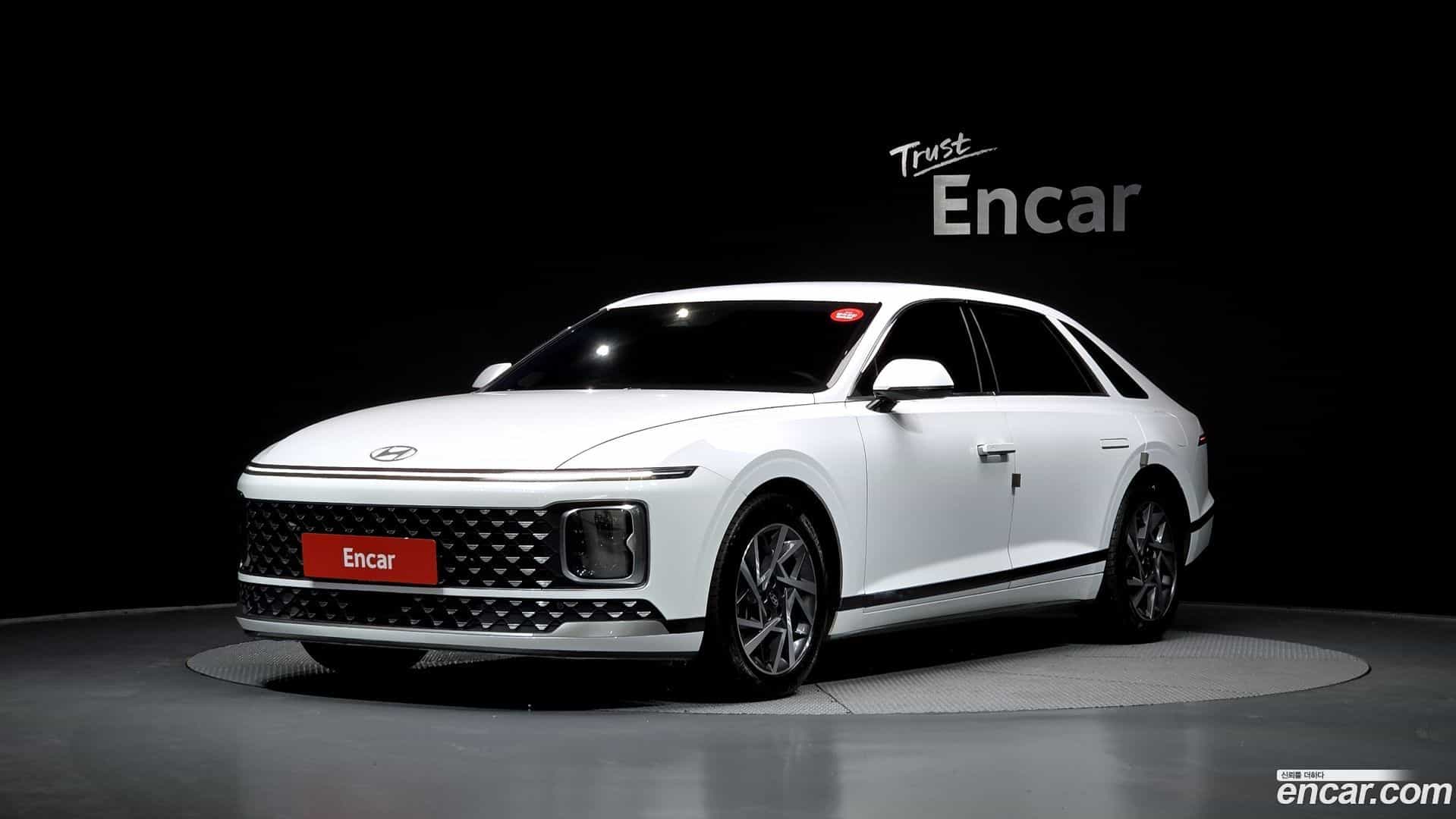 Grandeur Hyundai 2023.5-OUTER-001