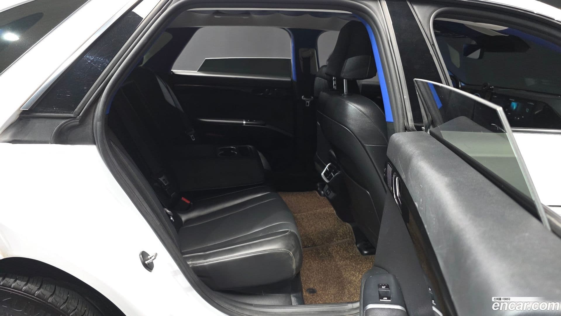 Main__Slider__Photo:Grandeur Hyundai 2023.5-11