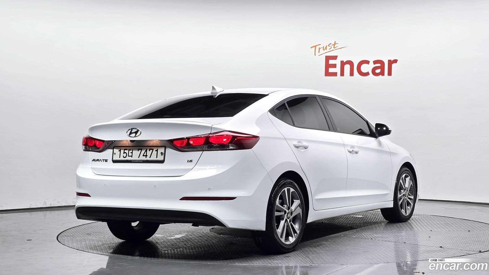 Main__Slider__Photo:AVANTE Hyundai 2018.6-1