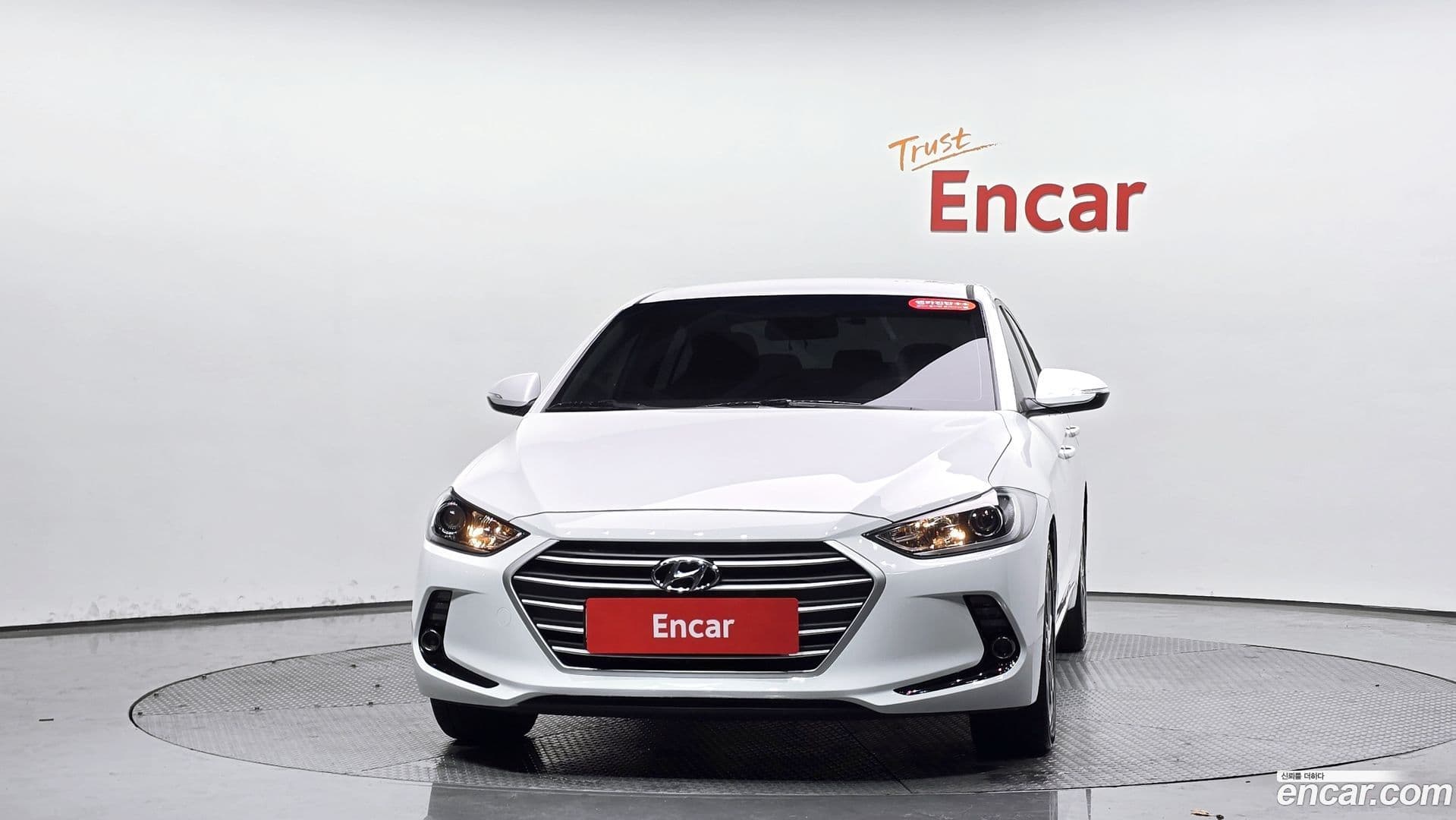 Main__Slider__Photo:AVANTE Hyundai 2018.6-2