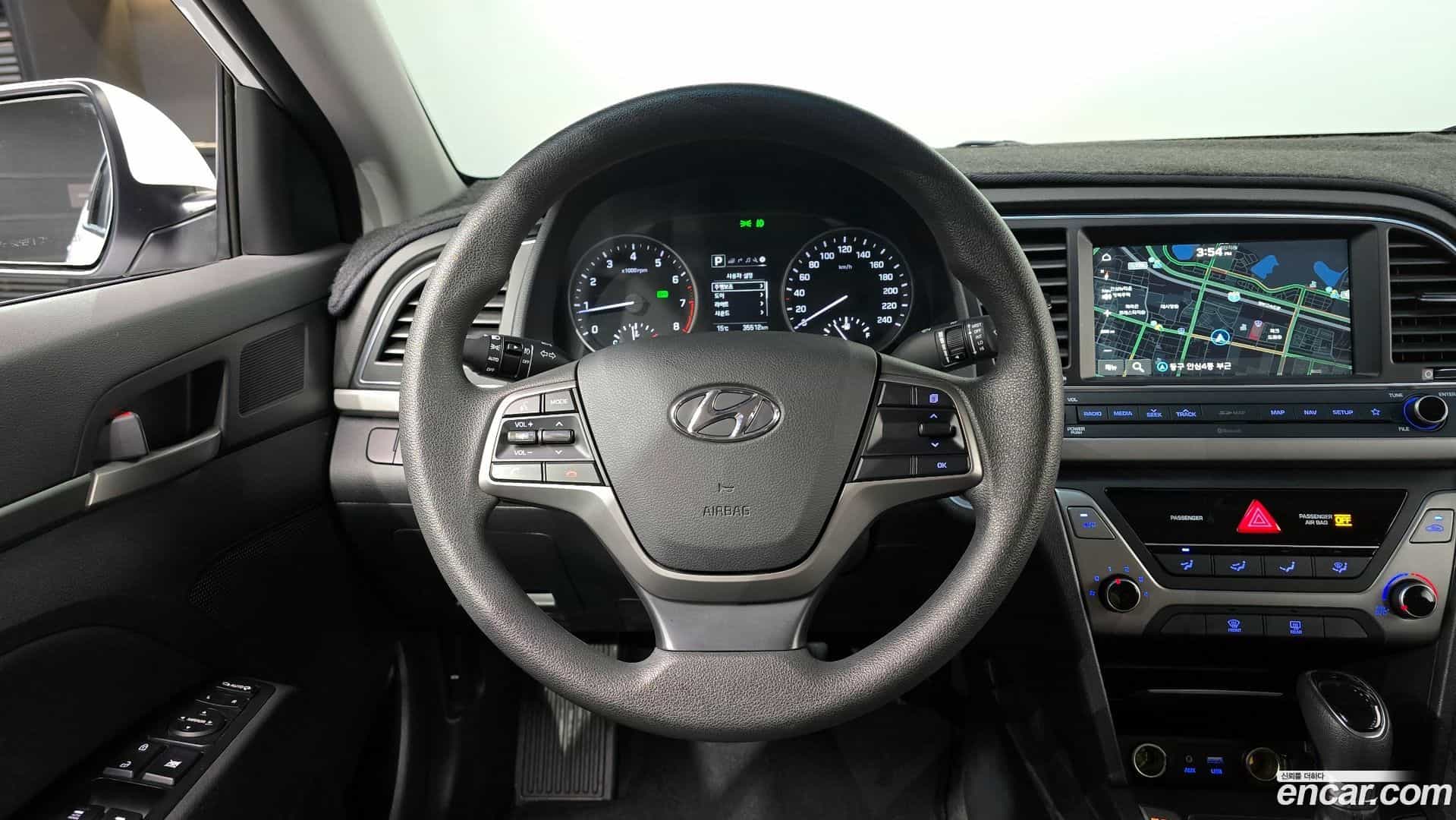 AVANTE Hyundai 2018.6-OPTION-017