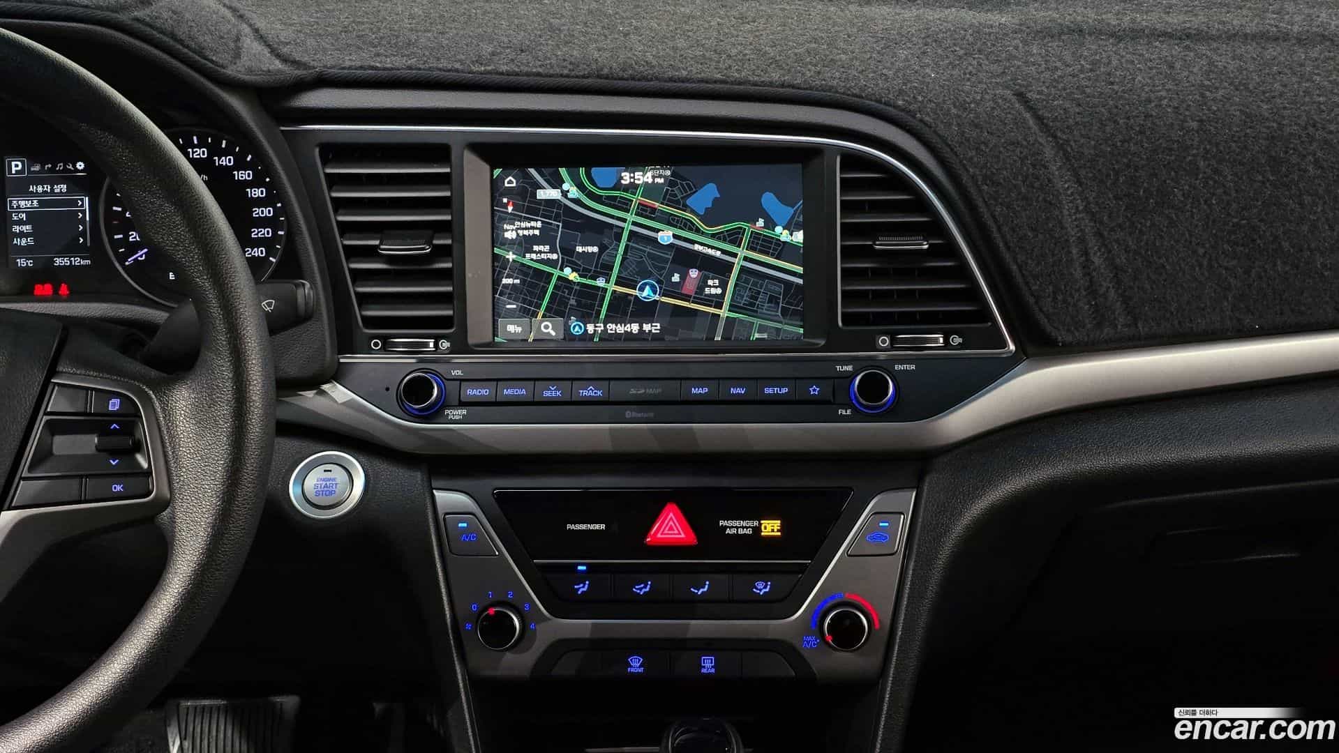 AVANTE Hyundai 2018.6-OPTION-022