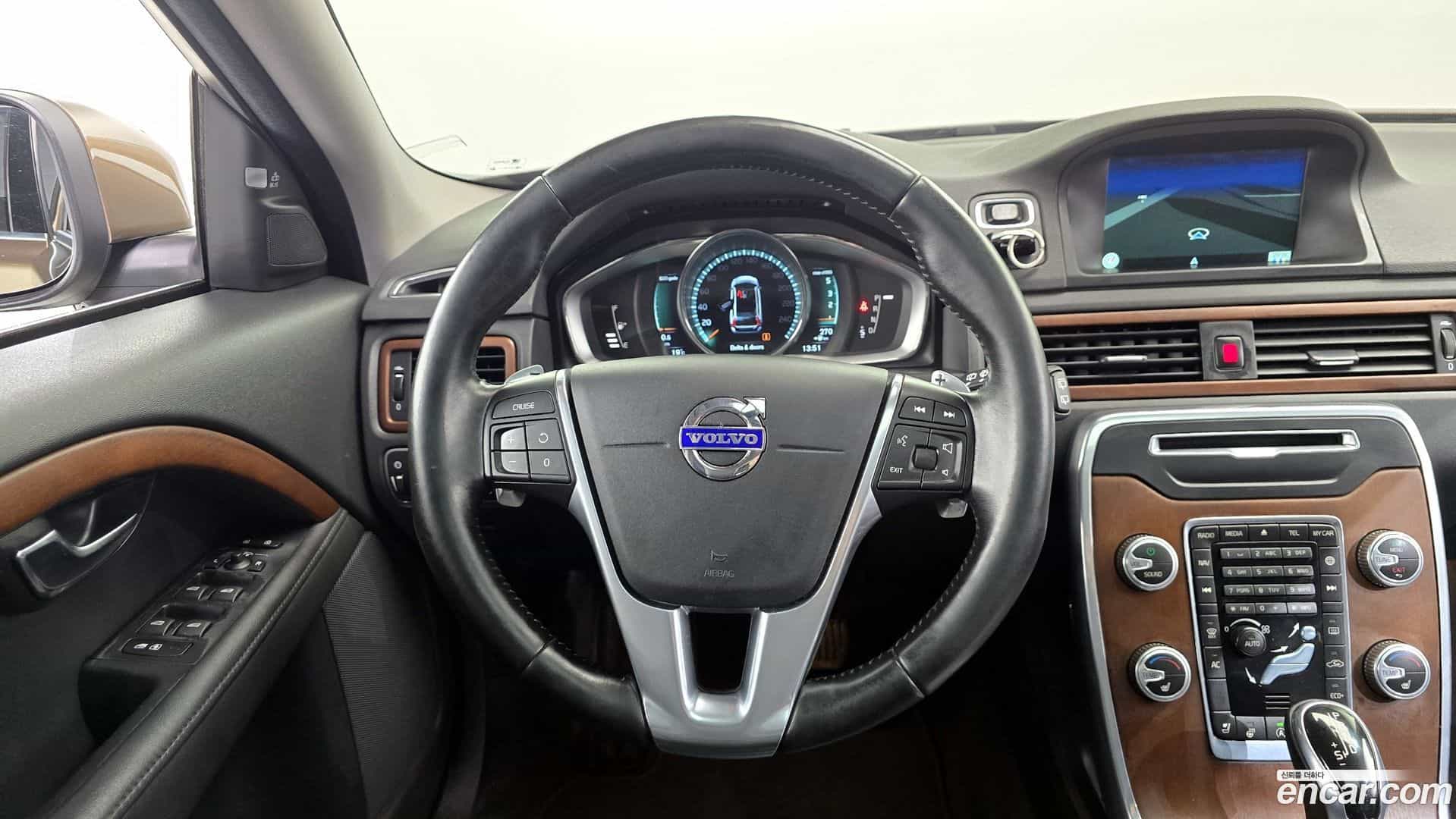 XC70 Volvo 2016.3-OPTION-017