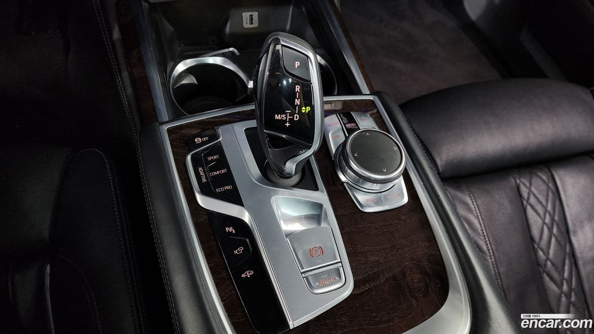 Main__Slider__Photo:7-Series BMW 2016.11-8