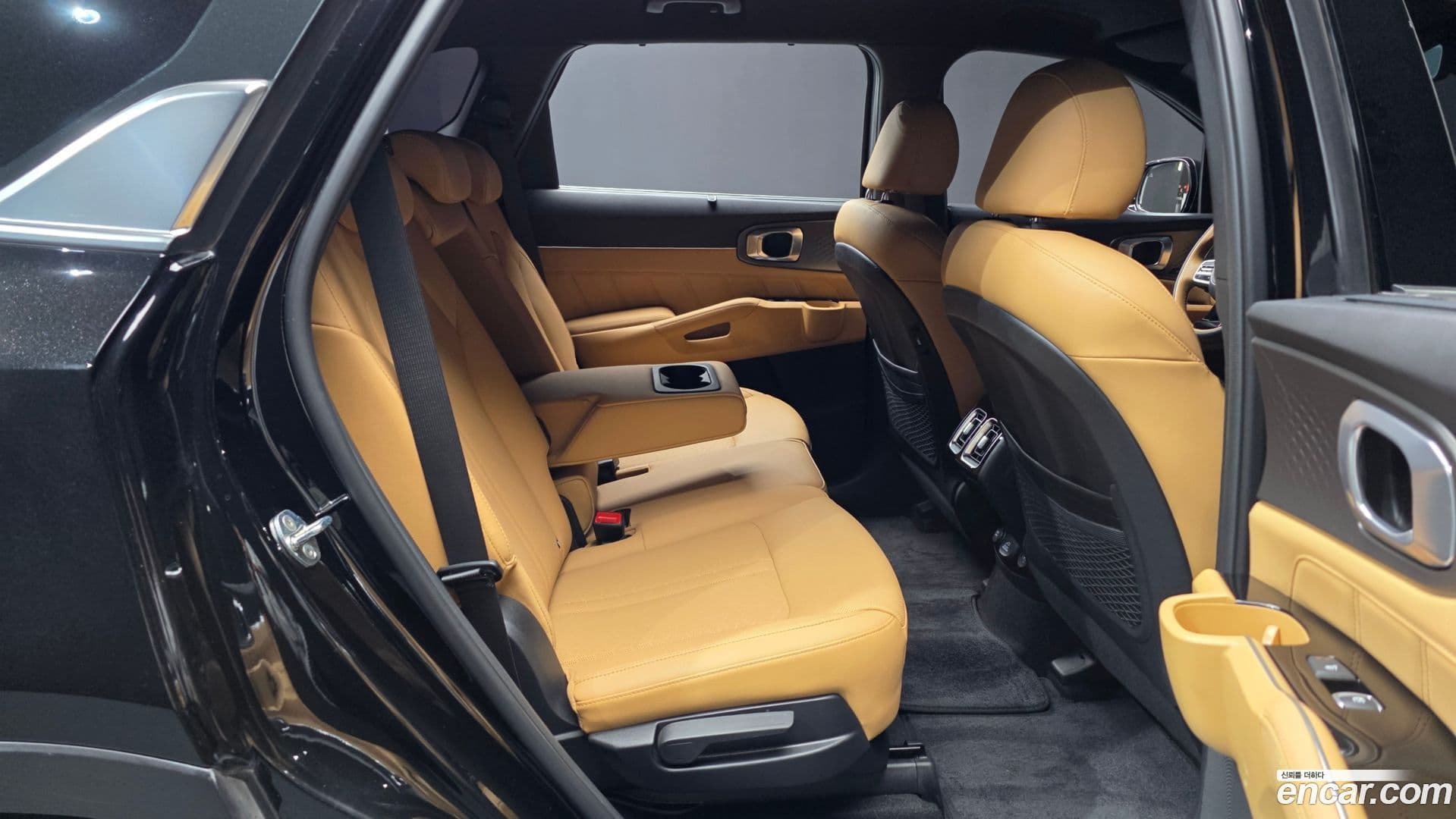 Main__Slider__Photo:Sorento Kia 2022.9-11