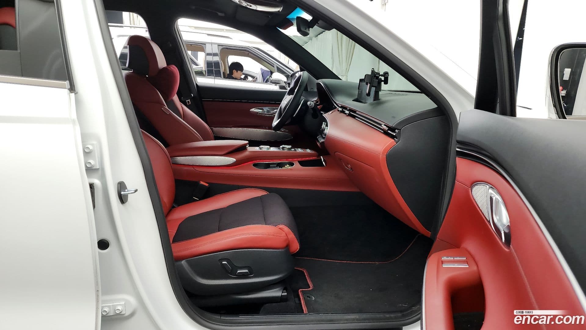 Main__Slider__Photo:GV70 Genesis 2023.6-10