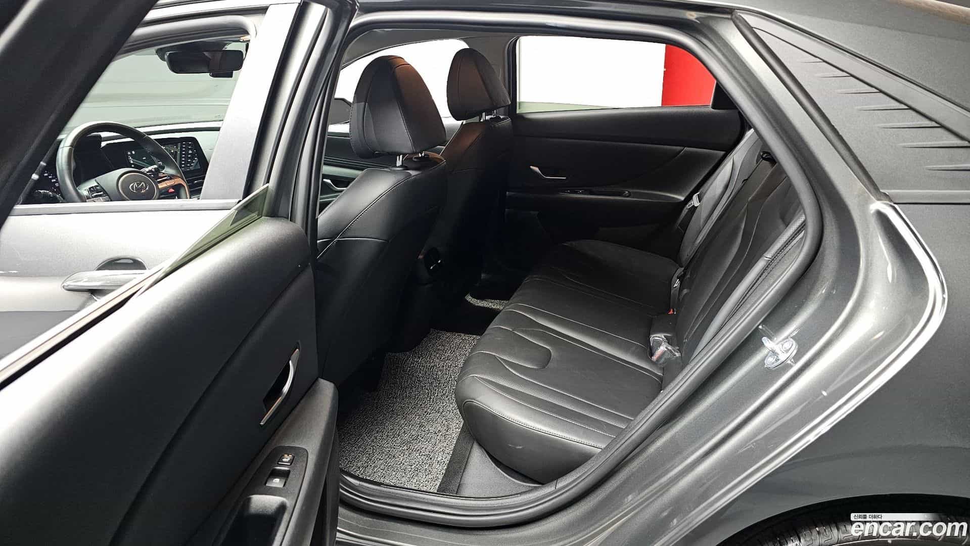 AVANTE Hyundai 2023.0-OPTION-015