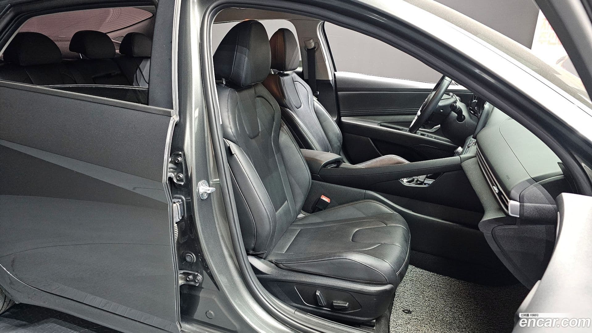 Main__Slider__Photo:AVANTE Hyundai 2023.0-11