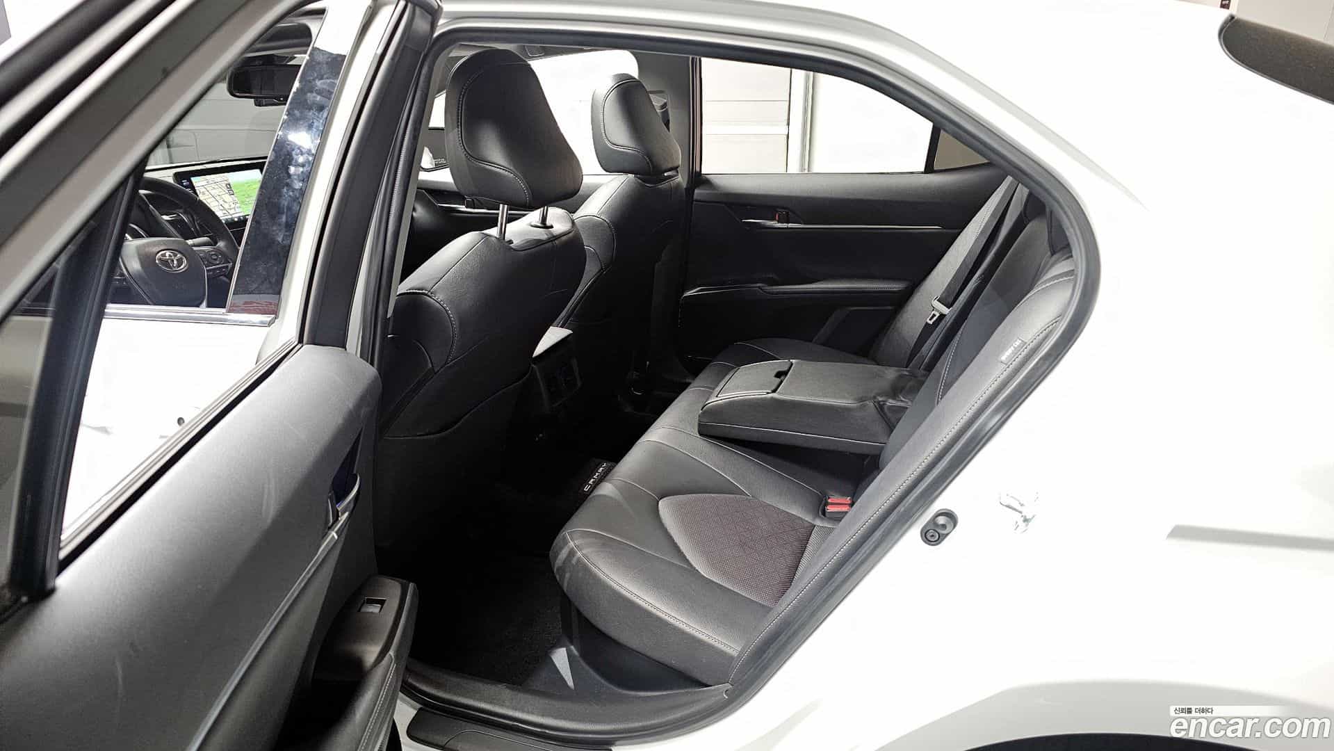 Camry Toyota 2021.5-OPTION-015