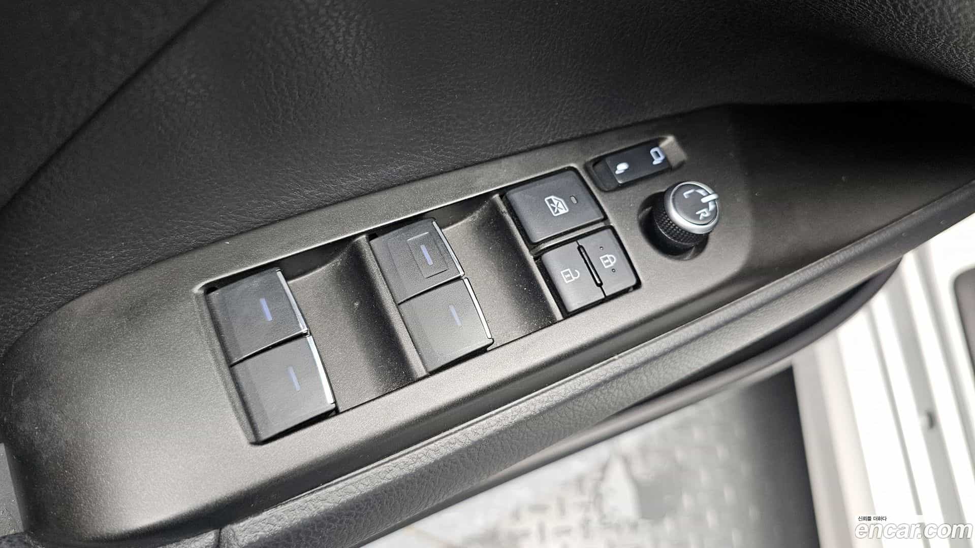 Camry Toyota 2021.5-OPTION-018