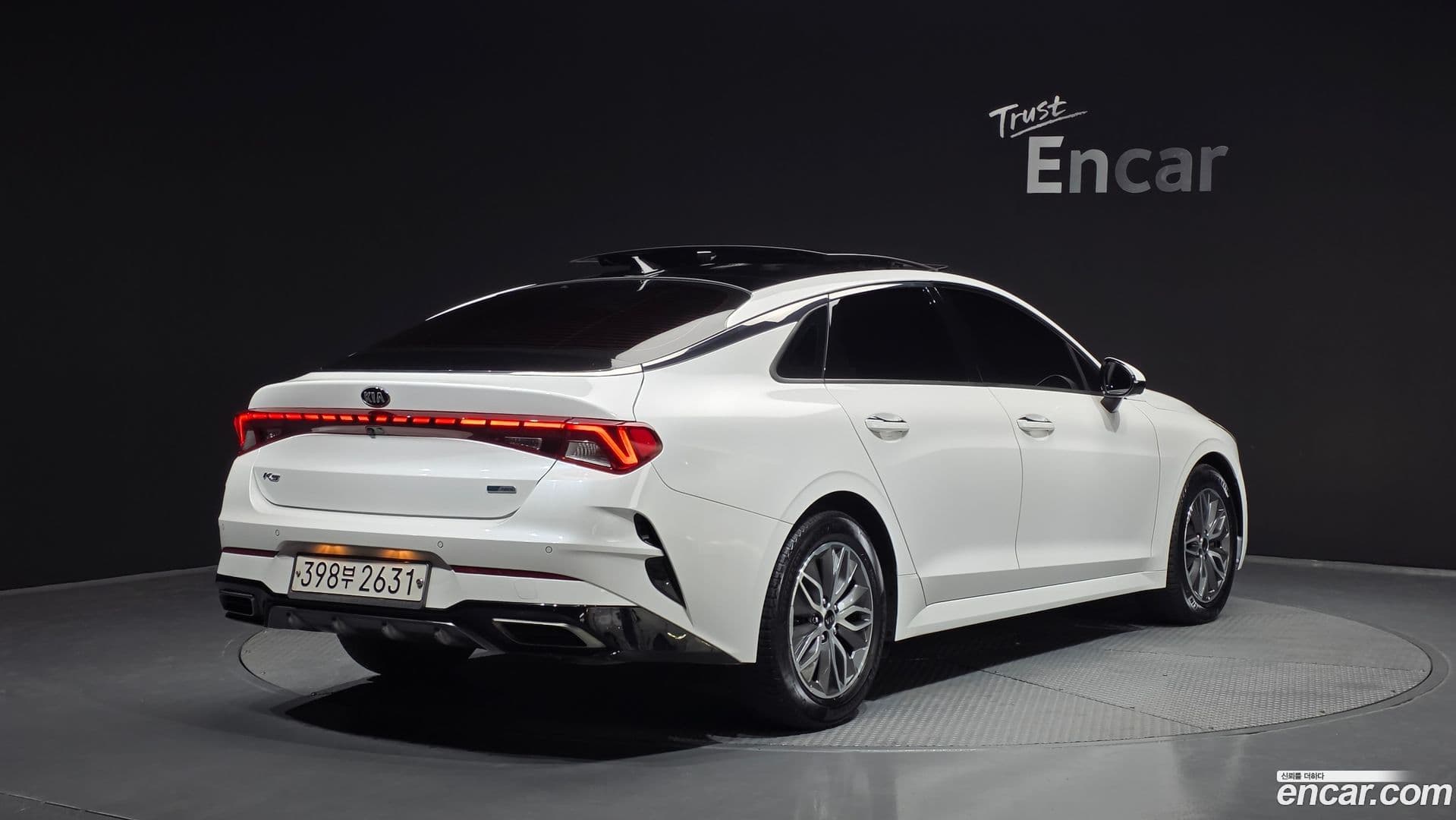 Main__Slider__Photo:K5 Kia 2020.8-1