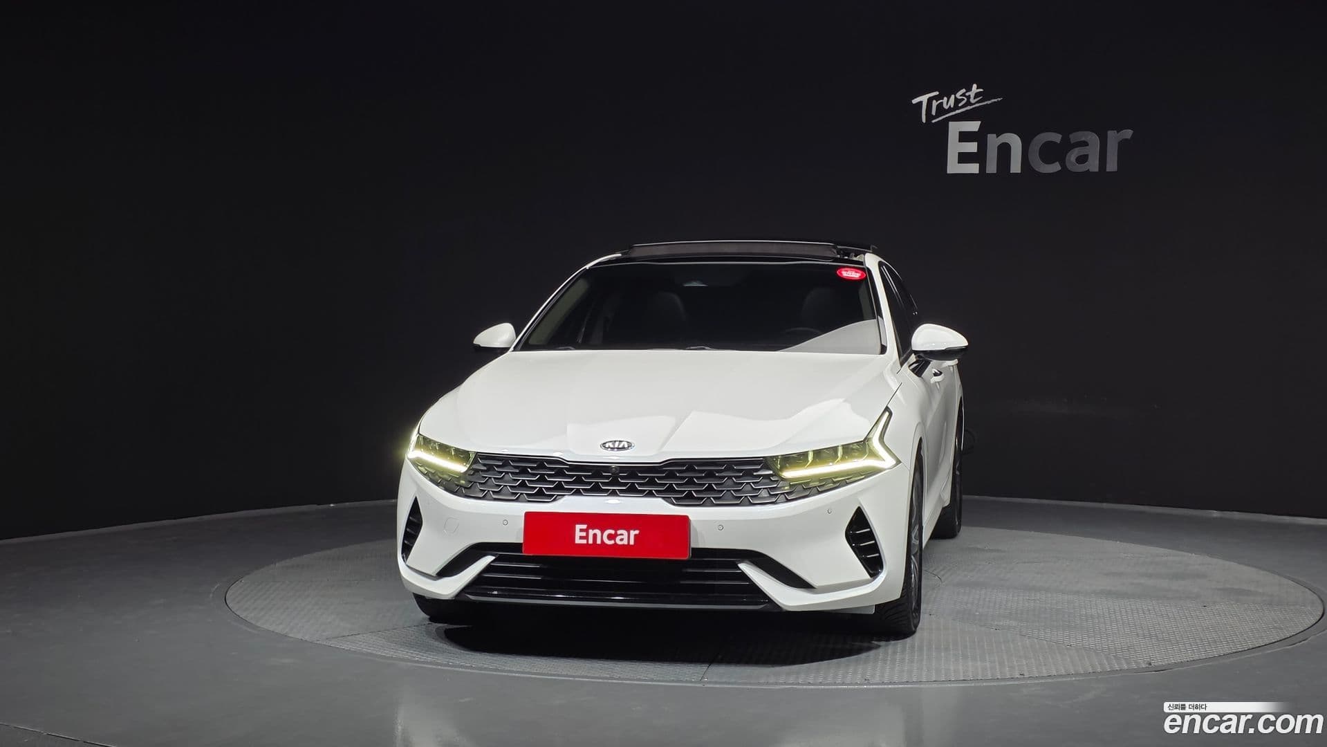 Main__Slider__Photo:K5 Kia 2020.8-2