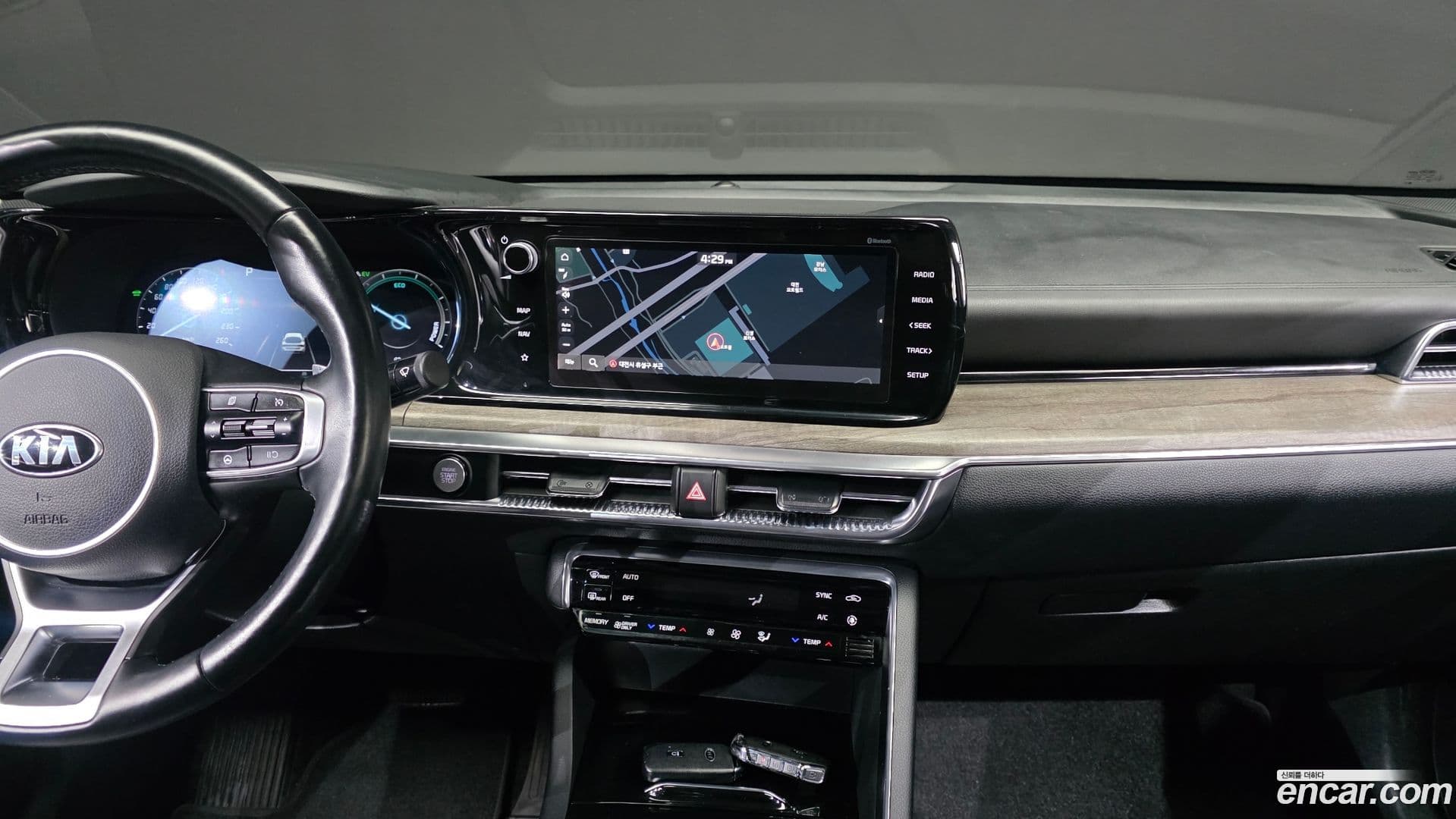 Main__Slider__Photo:K5 Kia 2020.8-16