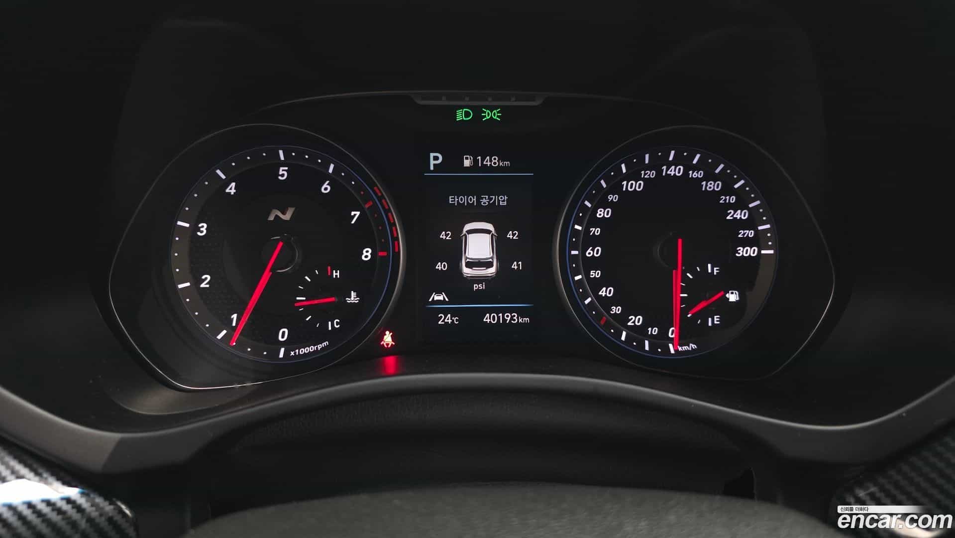 Veloster Hyundai 2021.2-INNER-008