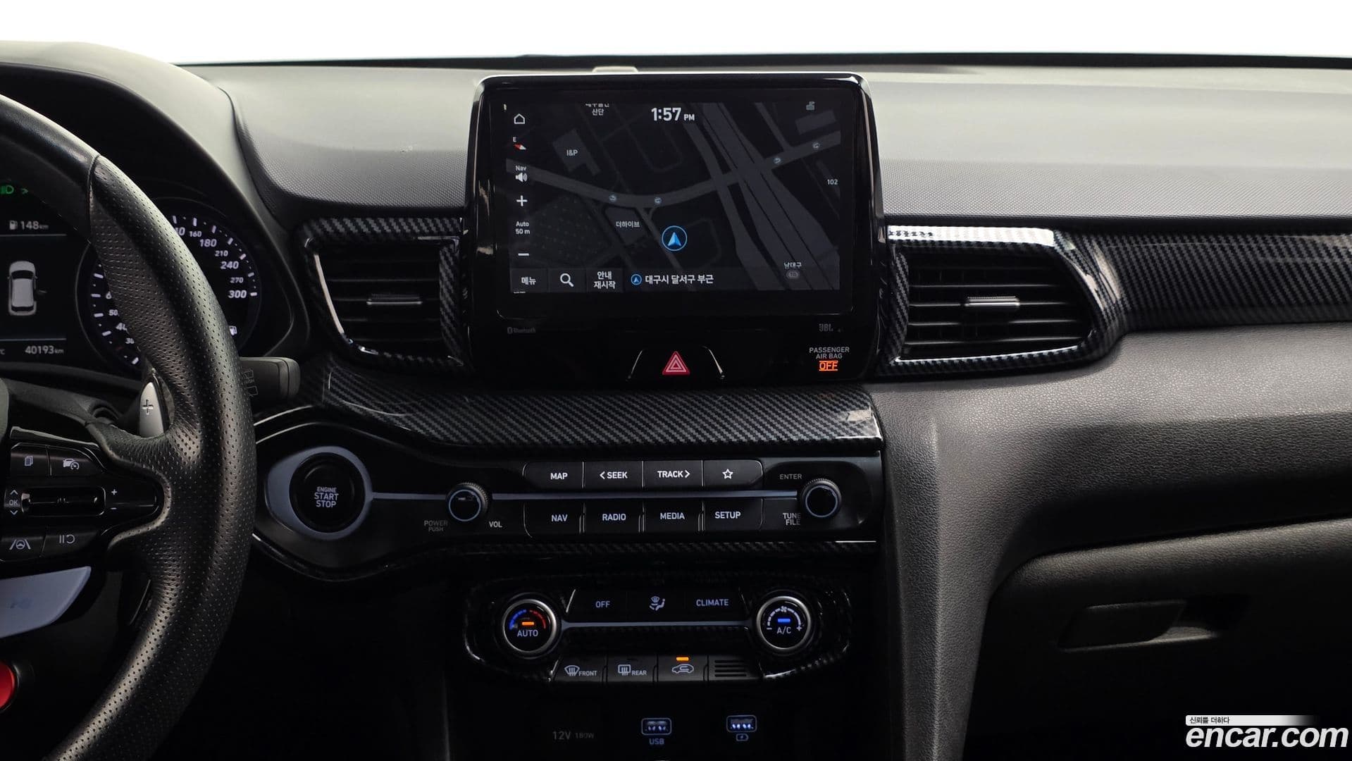 Main__Slider__Photo:Veloster Hyundai 2021.2-13