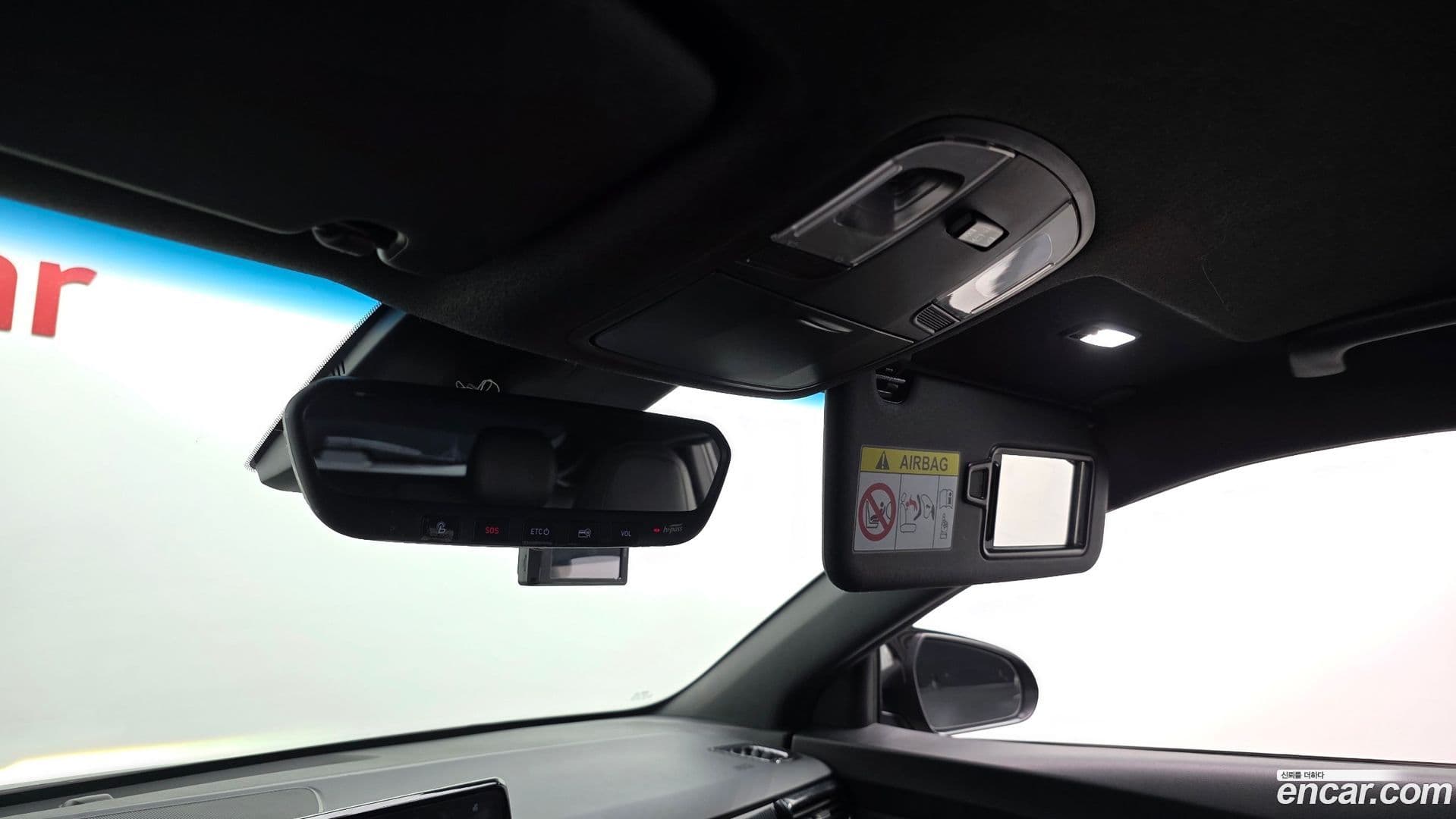 Main__Slider__Photo:Veloster Hyundai 2021.2-19