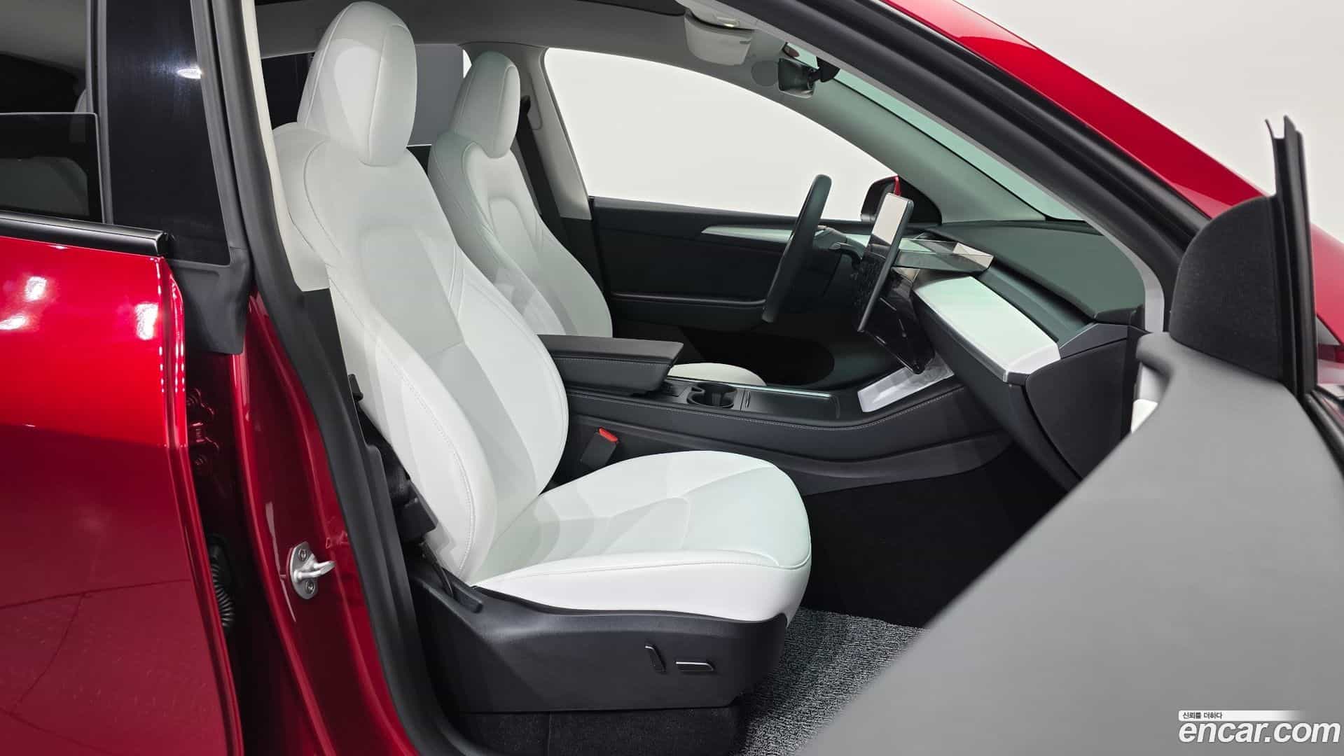 Model Y Tesla 2024.10-OPTION-015