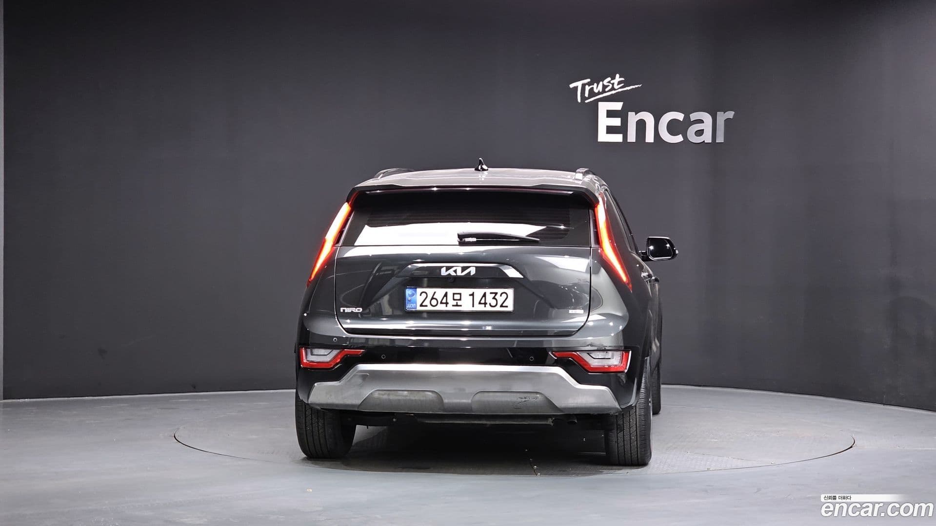 Main__Slider__Photo:Niro Kia 2022.3-3