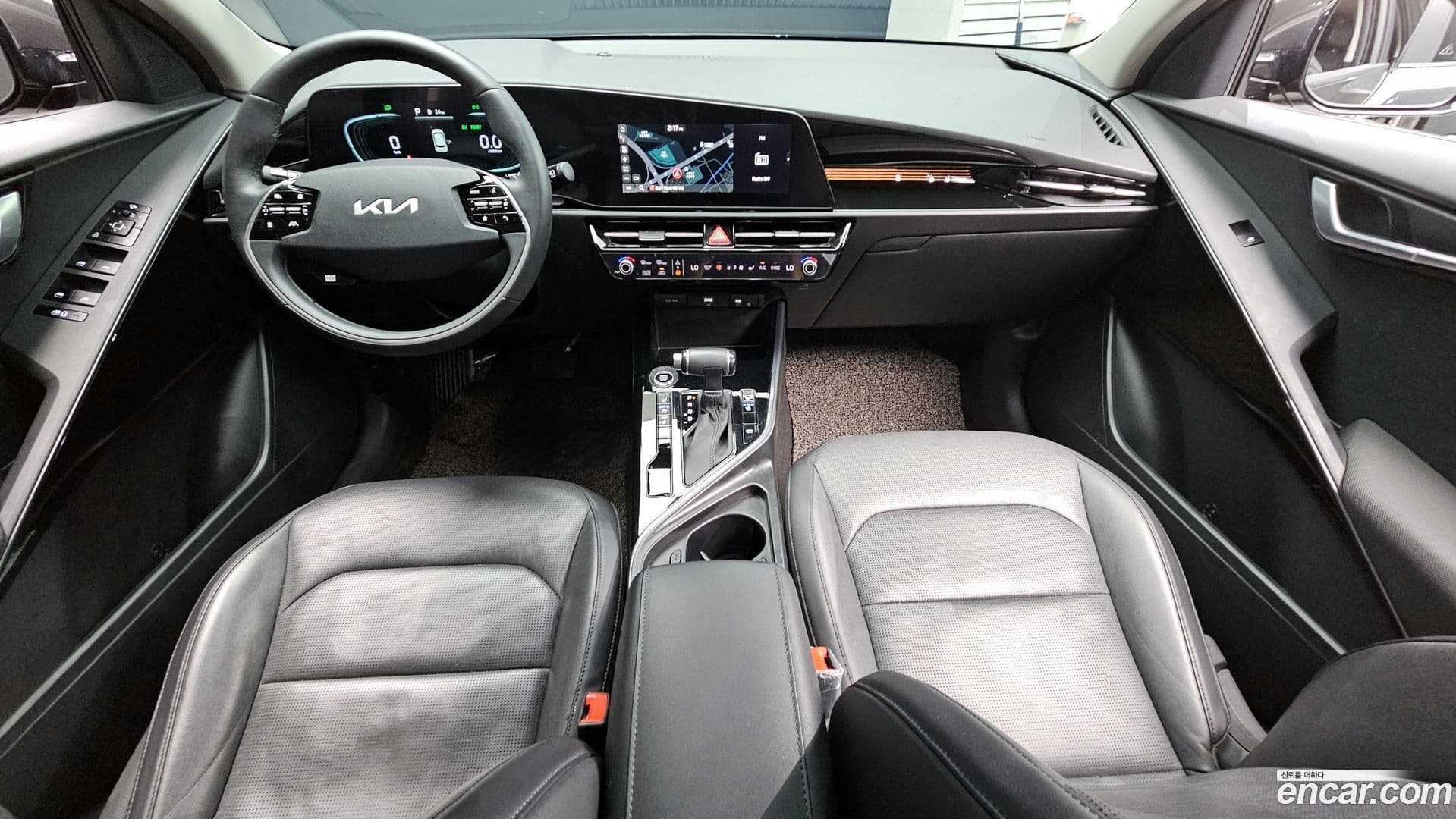 Main__Slider__Photo:Niro Kia 2022.3-6